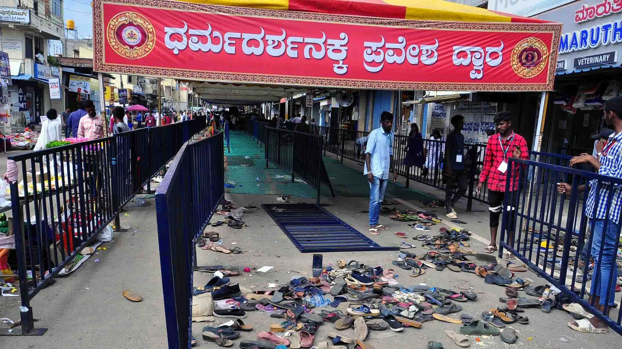 <div class="paragraphs"><p>Footwear lay strewn near Hasanamba Temple following a stampede on Friday. </p></div>