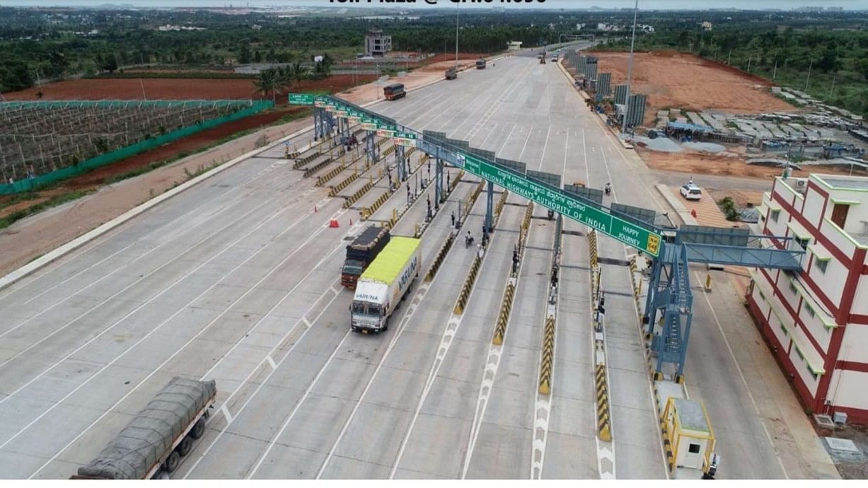 <div class="paragraphs"><p>Bengaluru's Satellite Town Ring Road (STRR) will have Karnataka's first boothless toll plaza. </p></div>