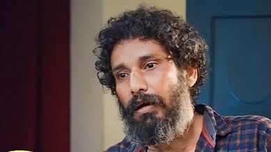 <div class="paragraphs"><p>Actor Vinod Thomas</p></div>