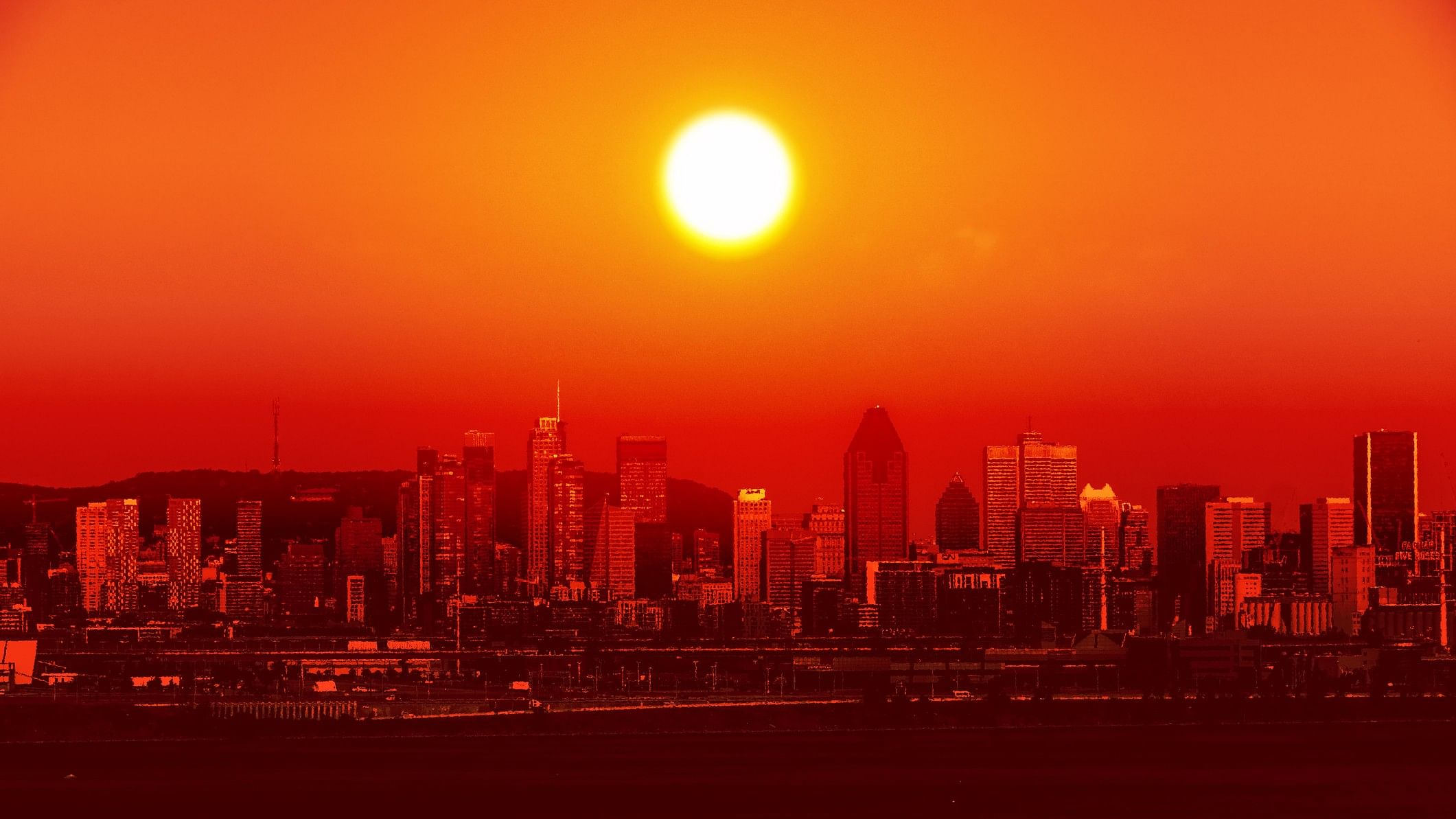<div class="paragraphs"><p>Representative image showing a city reeling under an extreme heatwave.</p></div>