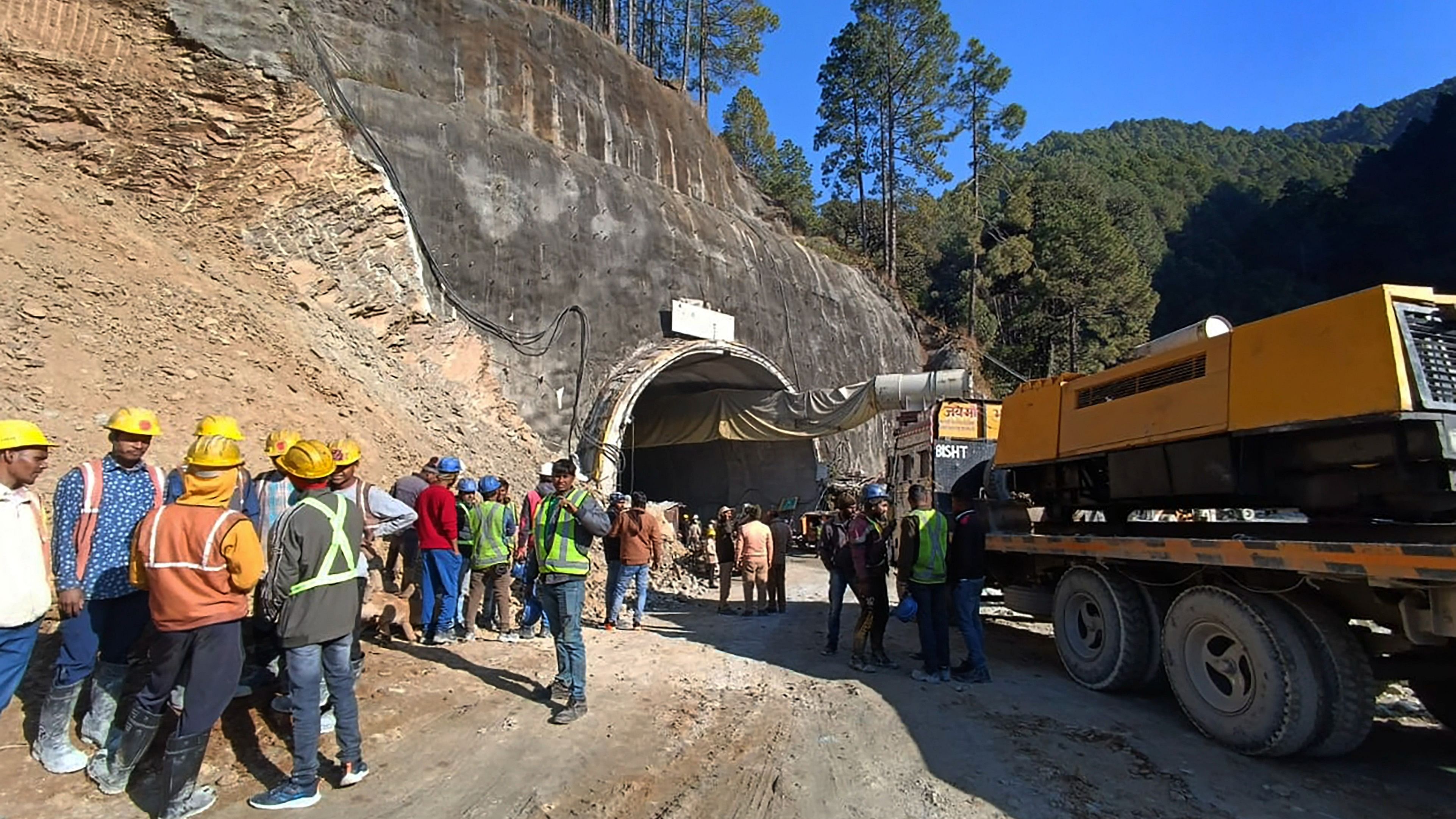 <div class="paragraphs"><p>Rescue and relief operations underway after a portion of a tunnel under construction between Silkyara and Dandalgaon on the Brahmakhal-Yamunotri national highway collapsed.</p></div>