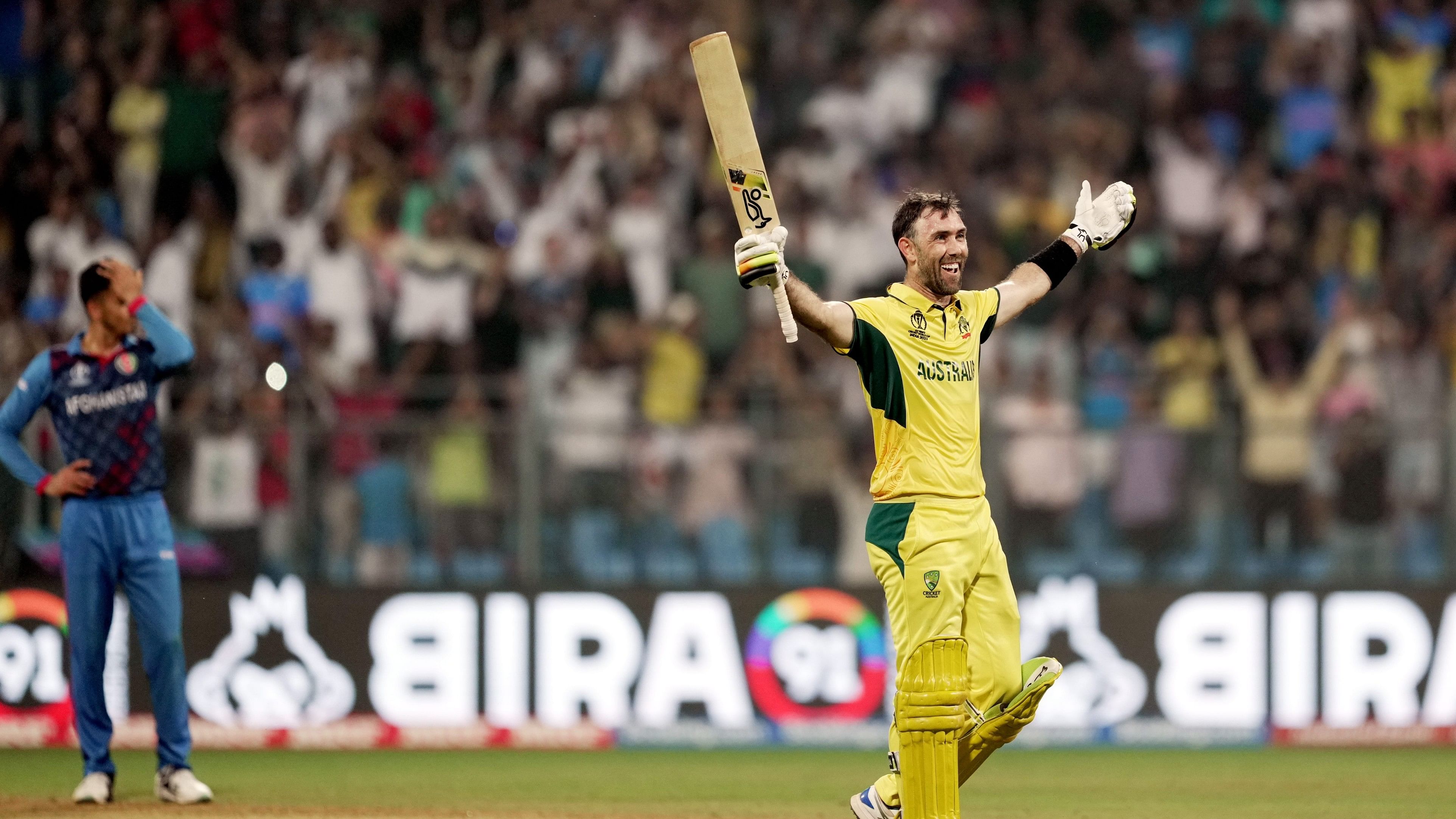 <div class="paragraphs"><p>In all, Maxwell smashed 21 boundaries and 10 sixes.</p></div>