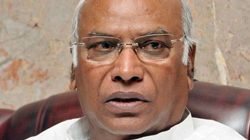 <div class="paragraphs"><p>Leader of the Congress party in Lok Sabha Mallikarjun Kharge  </p></div>