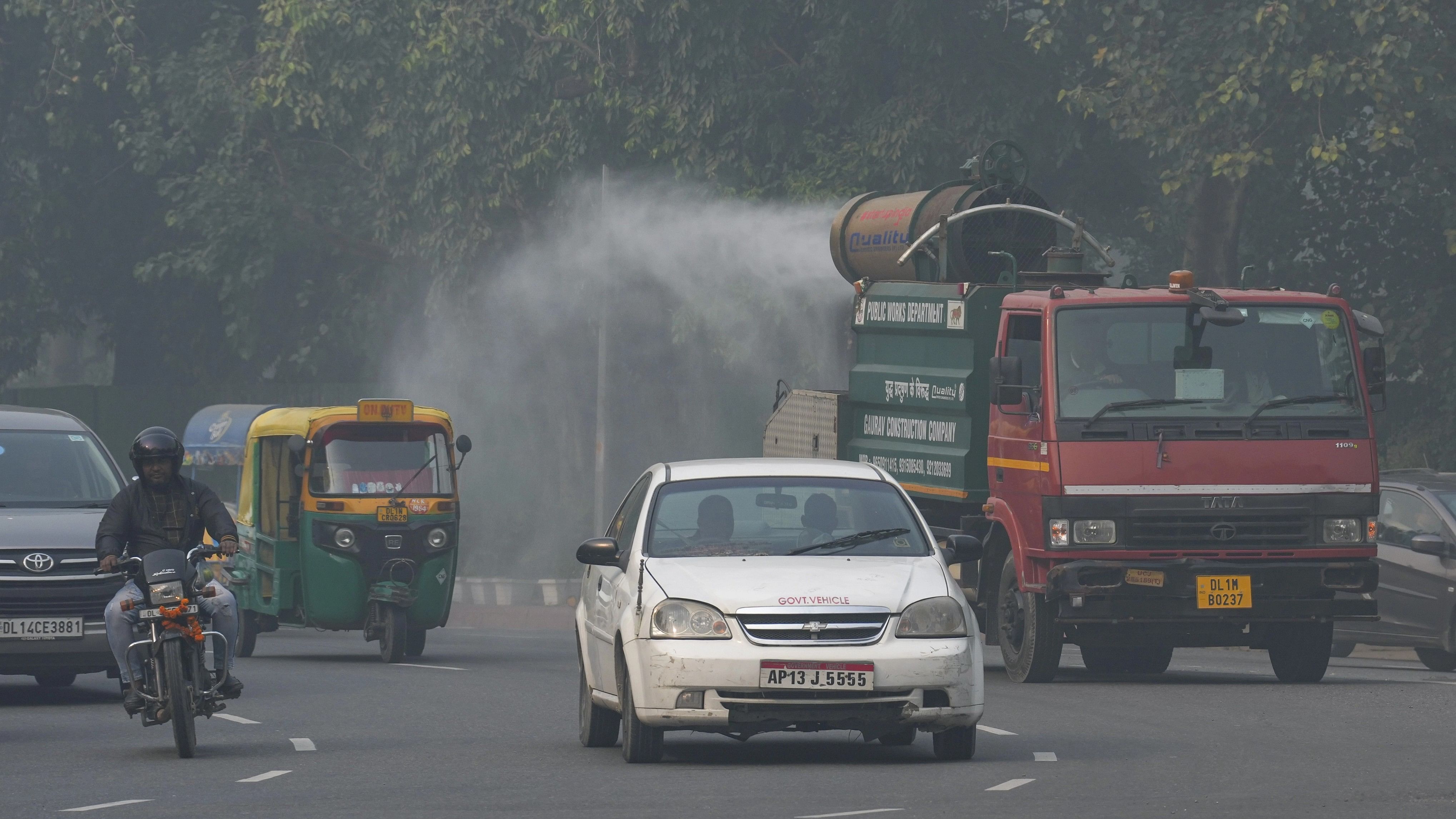<div class="paragraphs"><p>An anti-smog gun at work to control the air pollution, in New Delhi, Thursday, Nov. 16, 2023. </p></div>