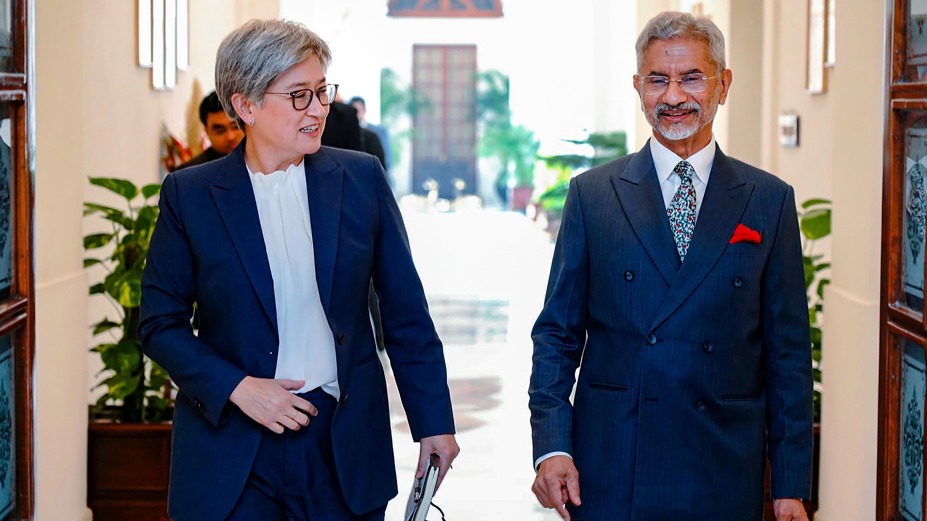 <div class="paragraphs"><p>External Affairs Minister S. Jaishankar with Australian Foreign Minister Penny Wong after the 14th India-Australia Foreign Ministers’ Framework Dialogue, in New Delhi.</p></div>