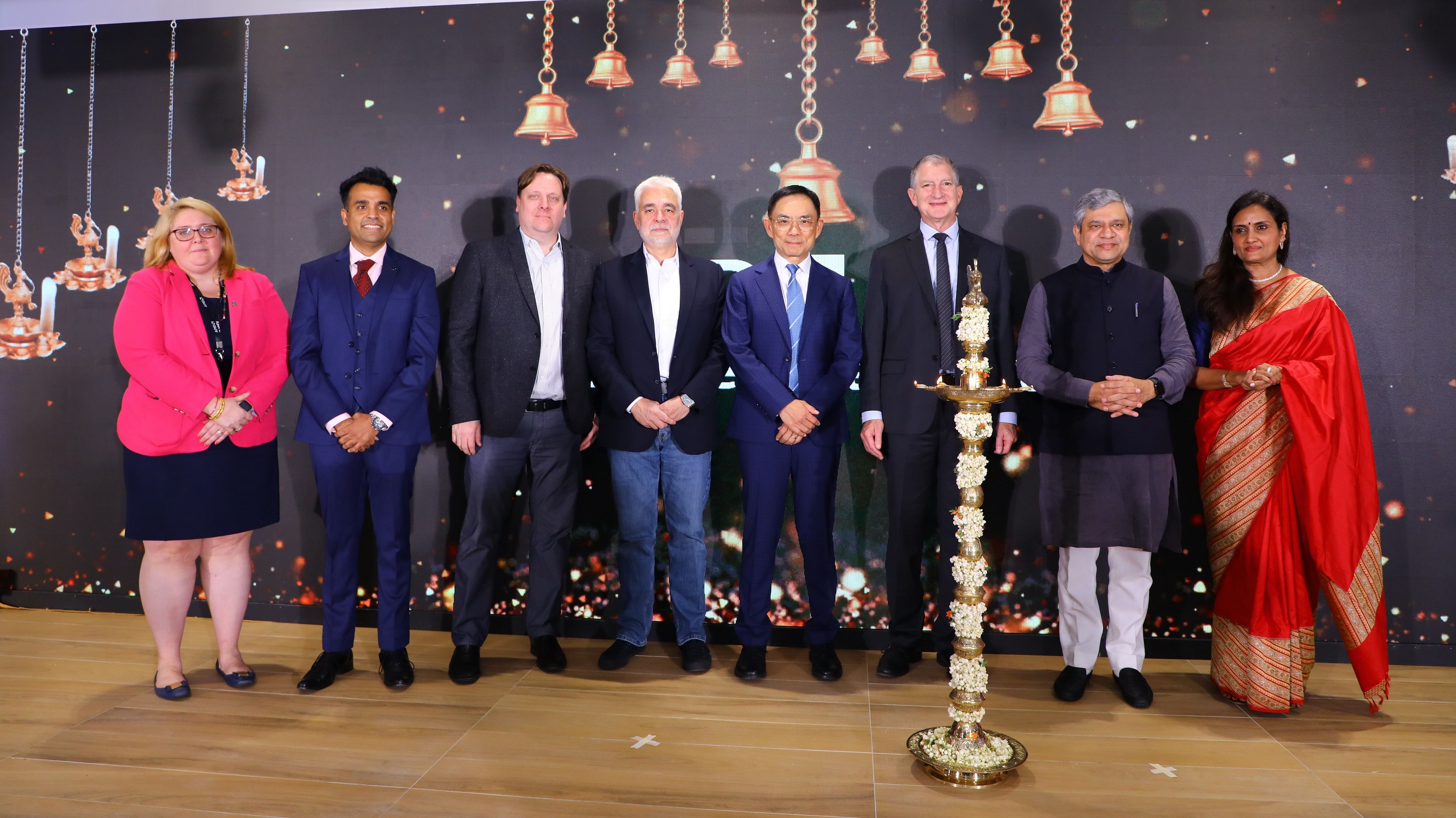 Union minister for electronics and information technology Ashwini Vaishnaw, US Consulate General Christopher Hodges, AMD CTO Mark Papermaster along with AMD India team at the inaugural event. 