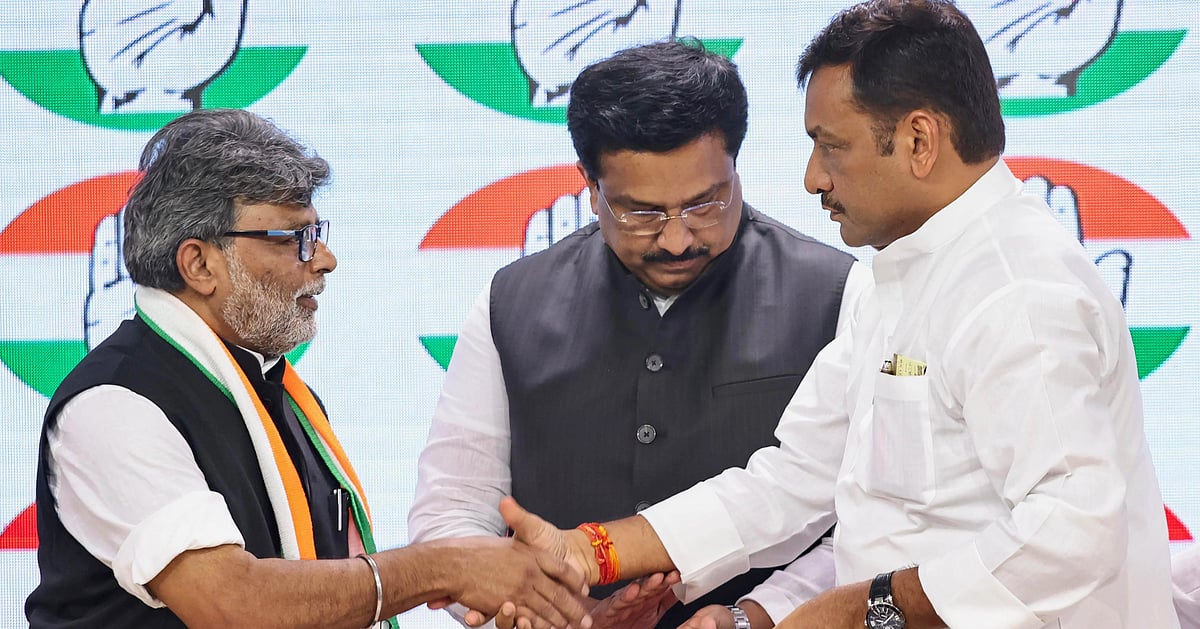 Former Tamil Nadu DGP Vigilance Braj Kishore Ravi Joins Congress former-tamil-nadu-dgp-vigilance-braj-kishore-ravi-joins-congress