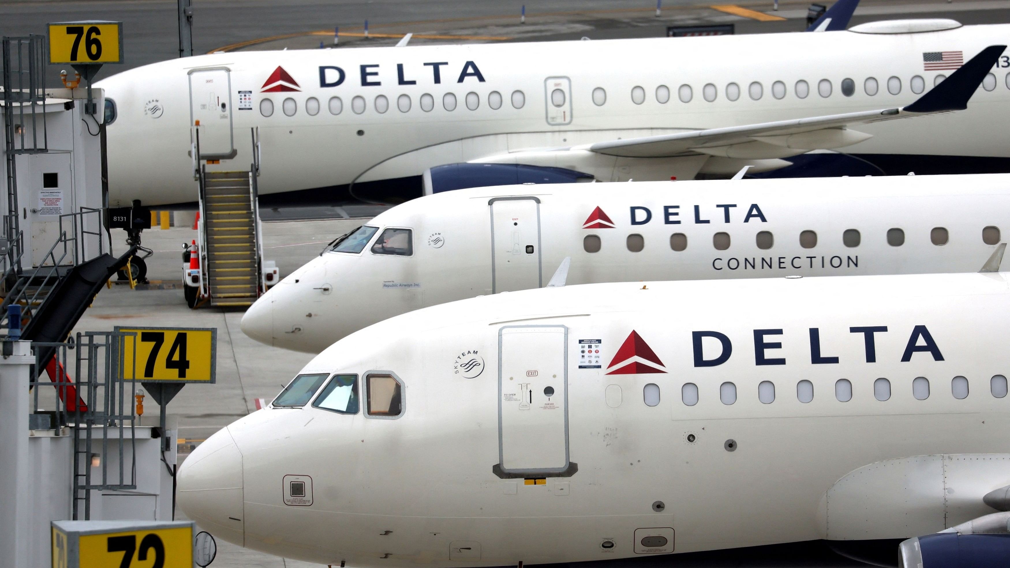 <div class="paragraphs"><p> Delta Airlines passenger jets </p></div>