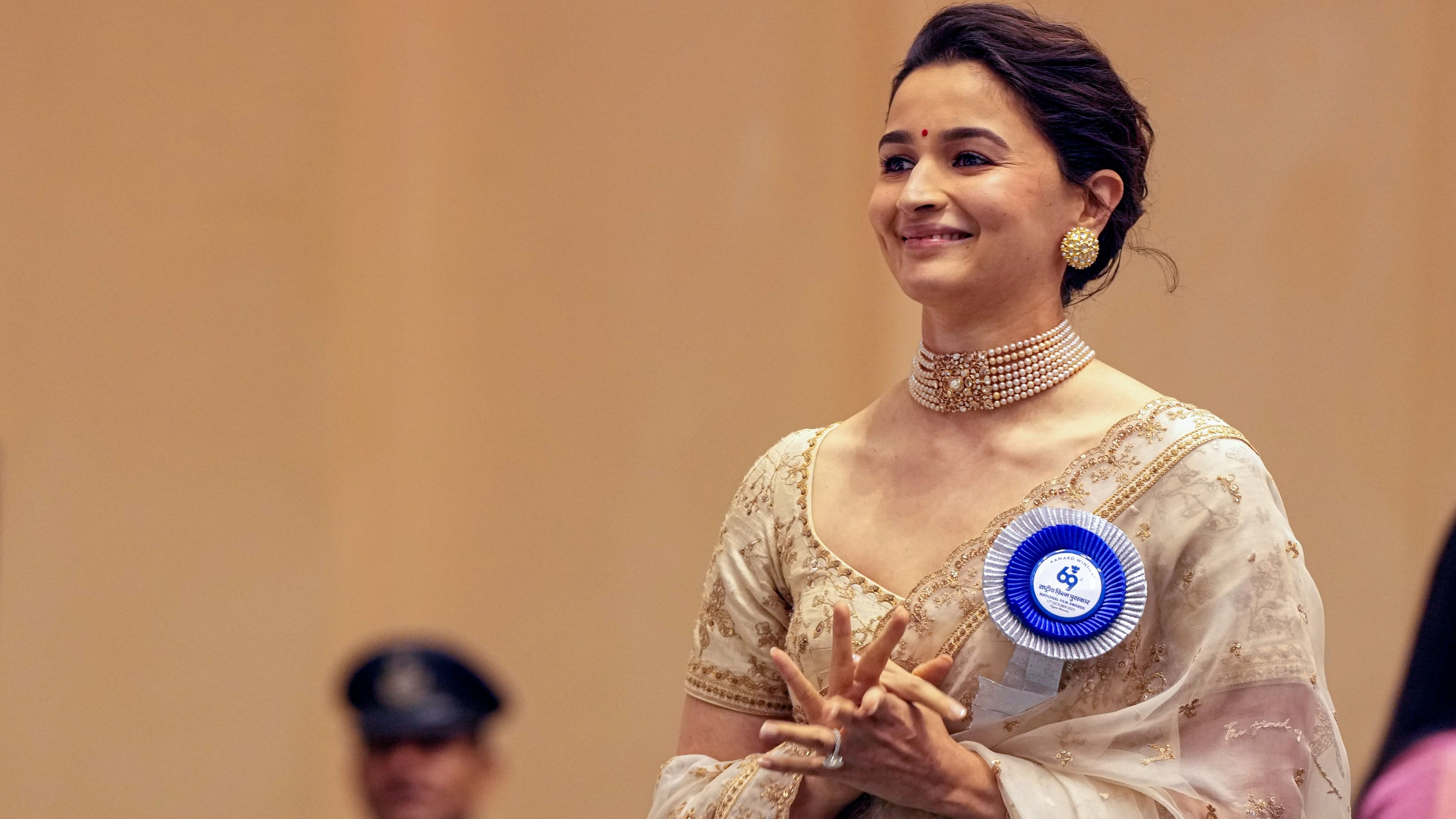 <div class="paragraphs"><p>Actor Alia Bhatt during the award ceremony during the 69th National Film Awards at Vigyan Bhavan.</p></div>