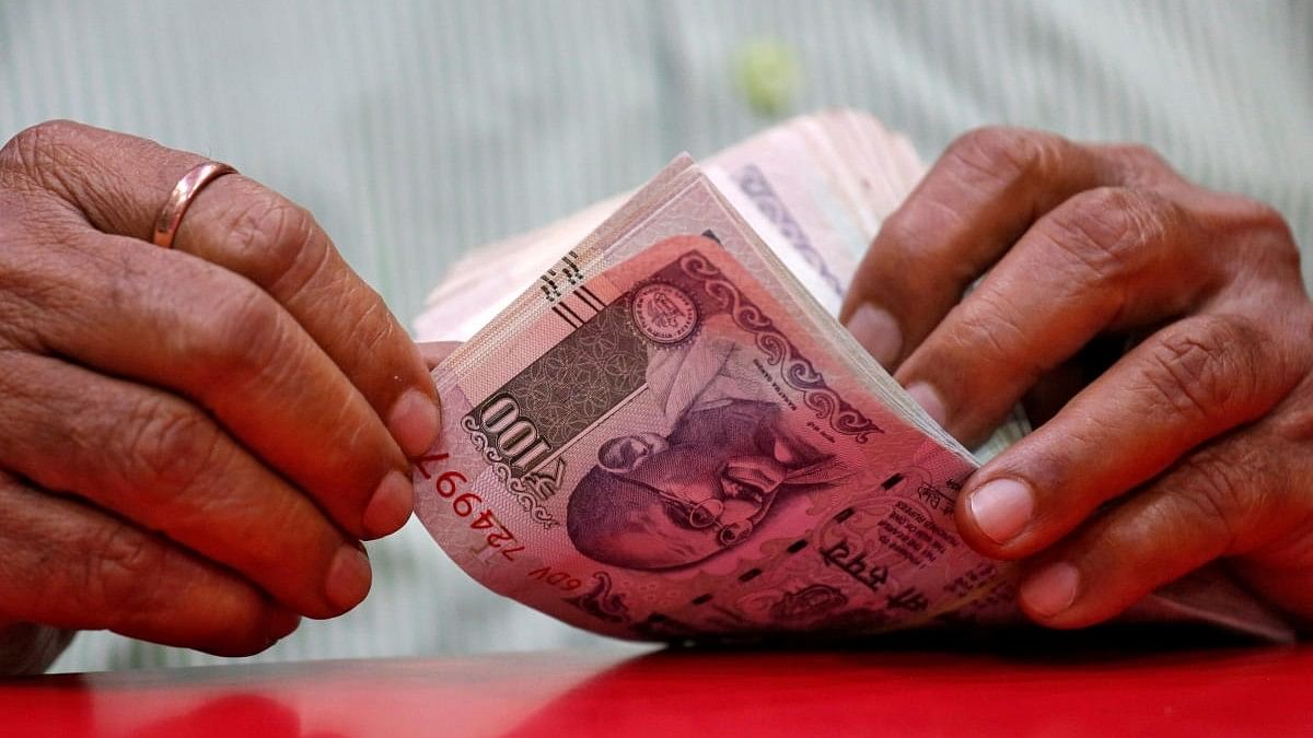 The rupee, after opening lower at 72.65 against the US dollar, quickly recovered to trade 10 paise higher at 72.41 at the Interbank Foreign Exchange. Reuters File Photo