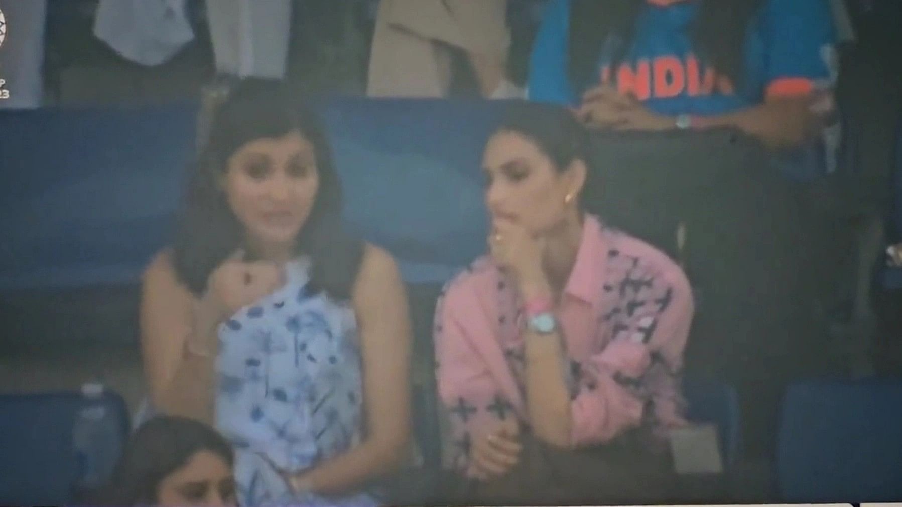 <div class="paragraphs"><p>Both Anushka and Athiya were in attendance at the Narendra Modi Stadium in Ahmedabad, supporting their spouses Virat Kohli and KL Rahul, respectively.</p></div>