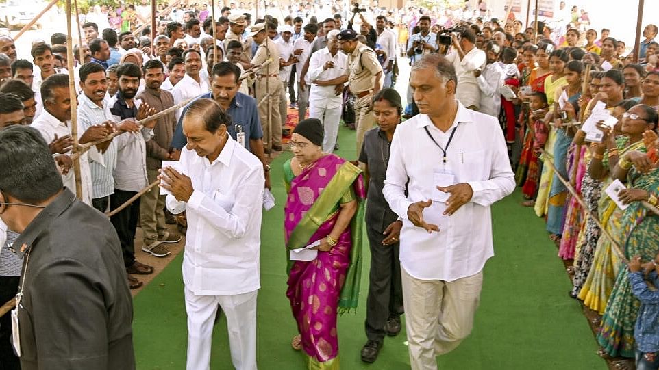 <div class="paragraphs"><p>Siddipet: Telangana Chief Minister and BRS president K. Chandrashekhar Rao greets supporters as he arrives to cast his vote for the State Assembly elections, at Chintamadaka in Siddipet district, Thursday, Nov. 30, 2023. </p></div>