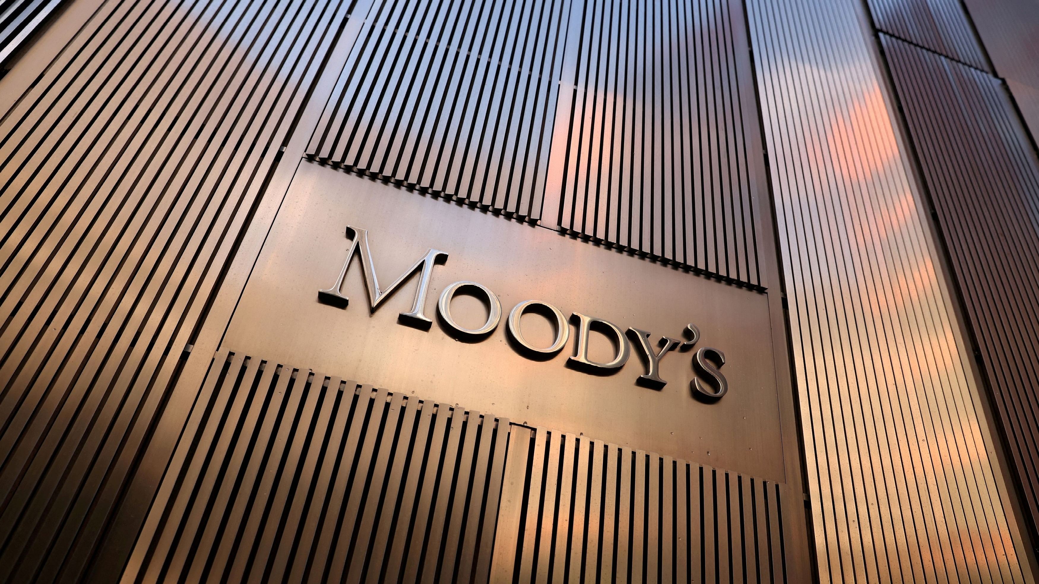 <div class="paragraphs"><p>FILE PHOTO: Signage is seen outside the Moody's Corporation headquarters in Manhattan, New York, U.S.</p></div>