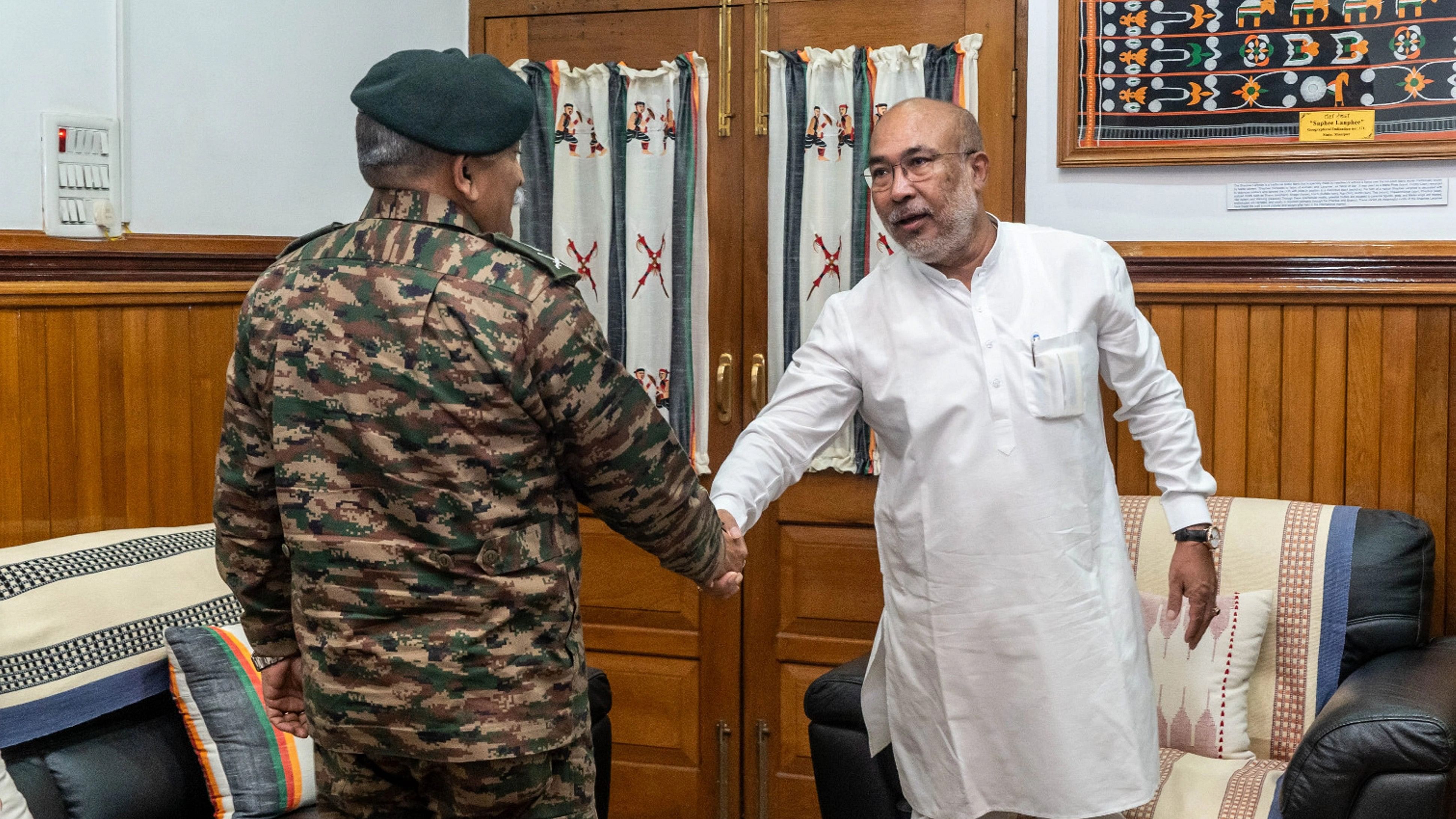 <div class="paragraphs"><p> Manipur Chief Minister N Biren Singh and Lt. Gen. R P Kalita, General Officer Commanding-in-Chief of the Indian Army's Eastern Command, during a meeting at his Secretariat, in Imphal, Tuesday, Aug 29, 2023. </p></div>