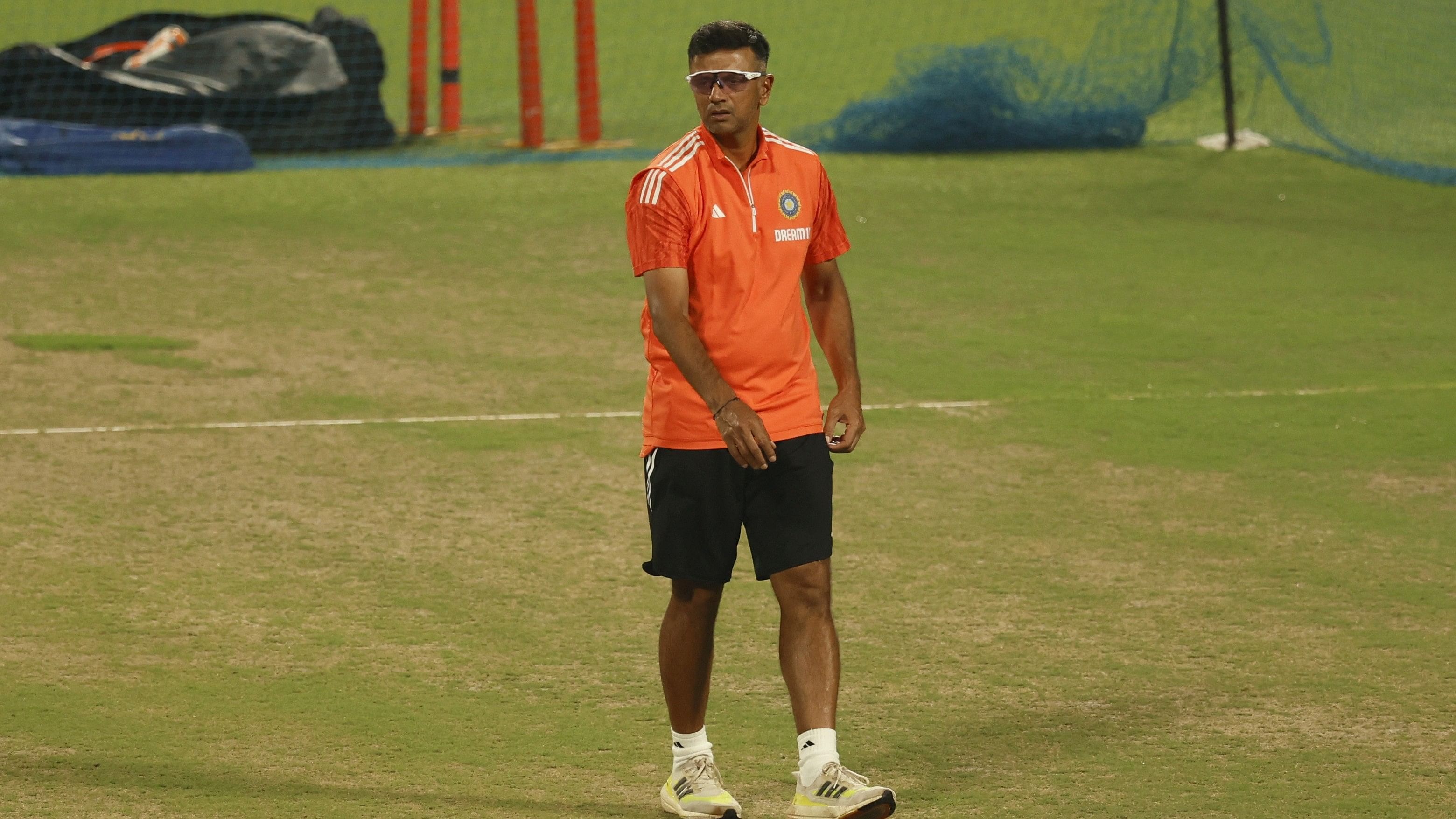 <div class="paragraphs"><p> India coach Rahul Dravid during practice in Kolkata on Nov 4, 2023</p></div>