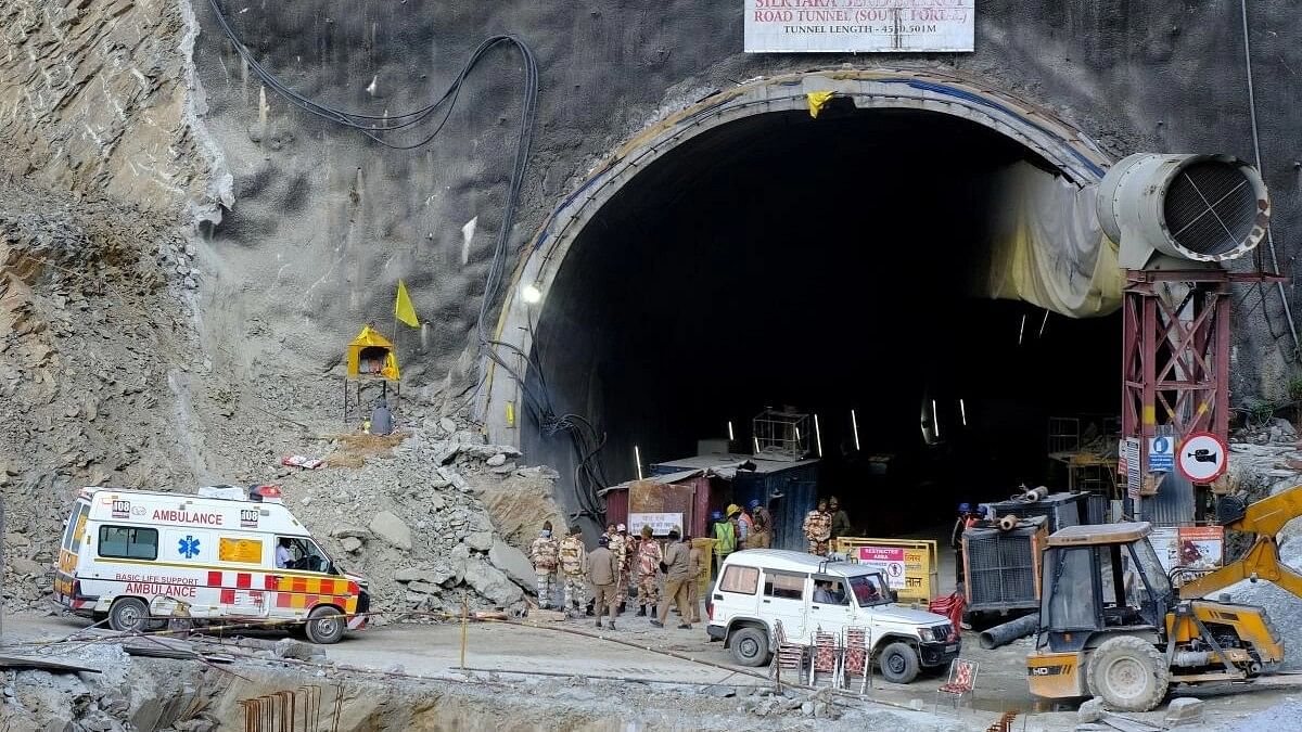 <div class="paragraphs"><p>Certainly, digging another tunnel through the debris to extract the trapped workers hasn’t been straightforward; rescuers had to suspend activity a few days ago when they feared drilling could set off further collapses.</p></div>