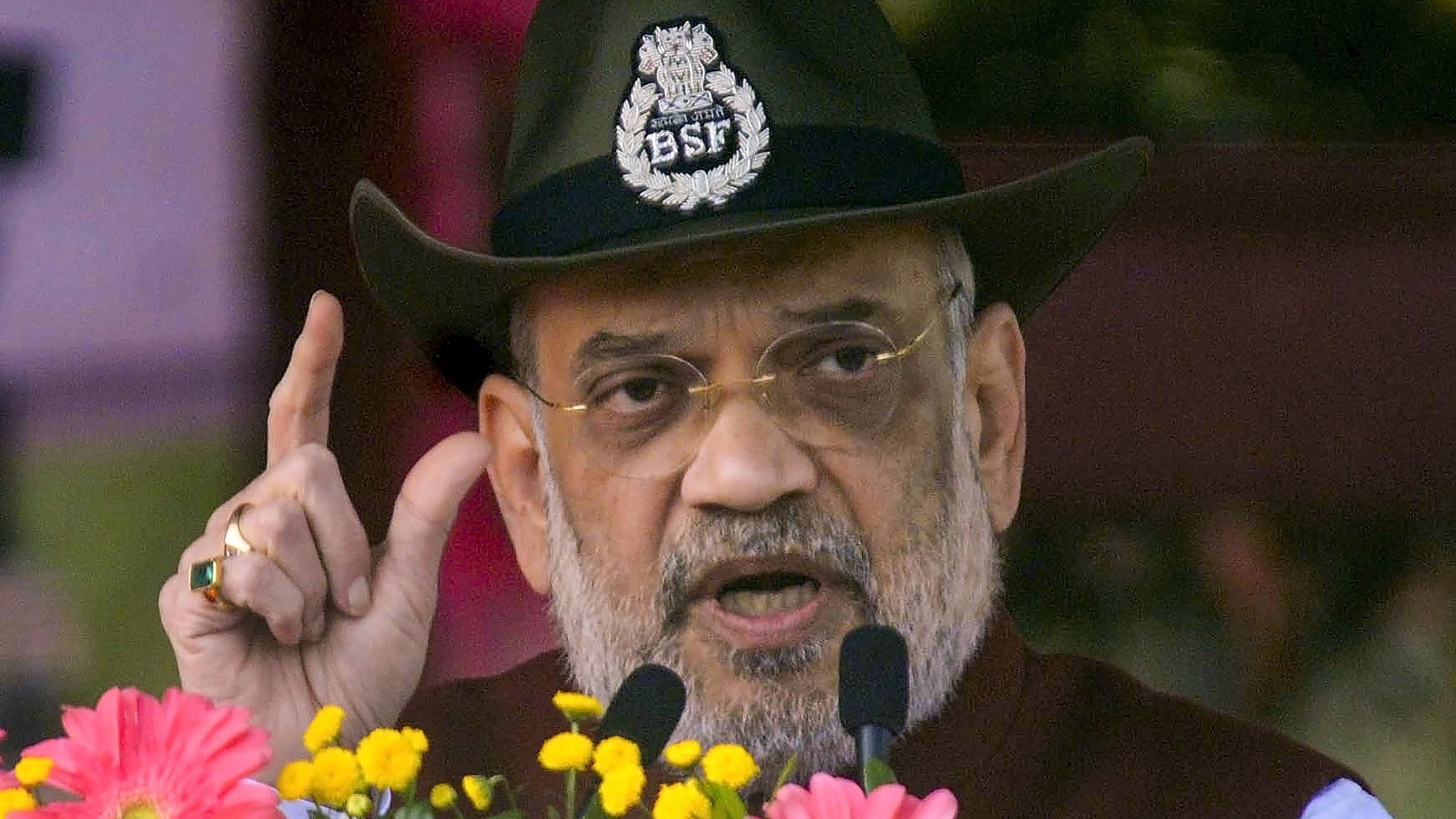 <div class="paragraphs"><p> Union Home Minister Amit Shah addresses the 59th Raising Day of the Border Security Force (BSF) at Meru Camp, in Hazaribagh </p></div>