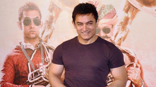 <div class="paragraphs"><p>Aamir Khan</p></div>