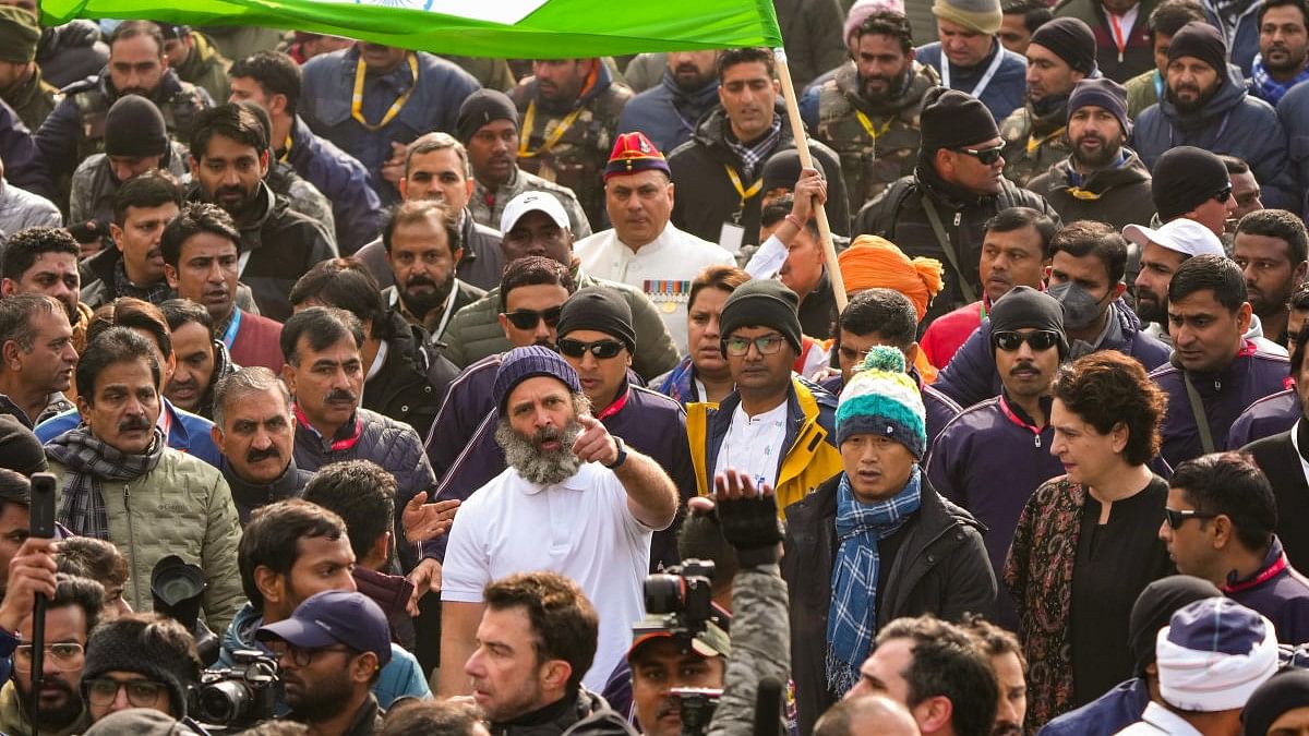 <div class="paragraphs"><p>File Photo: Congress leader Rahul Gandhi with his sister Priyanka Gandhi Vadra and supporters during the Bharat Jodo Yatra, in Srinagar.</p></div>