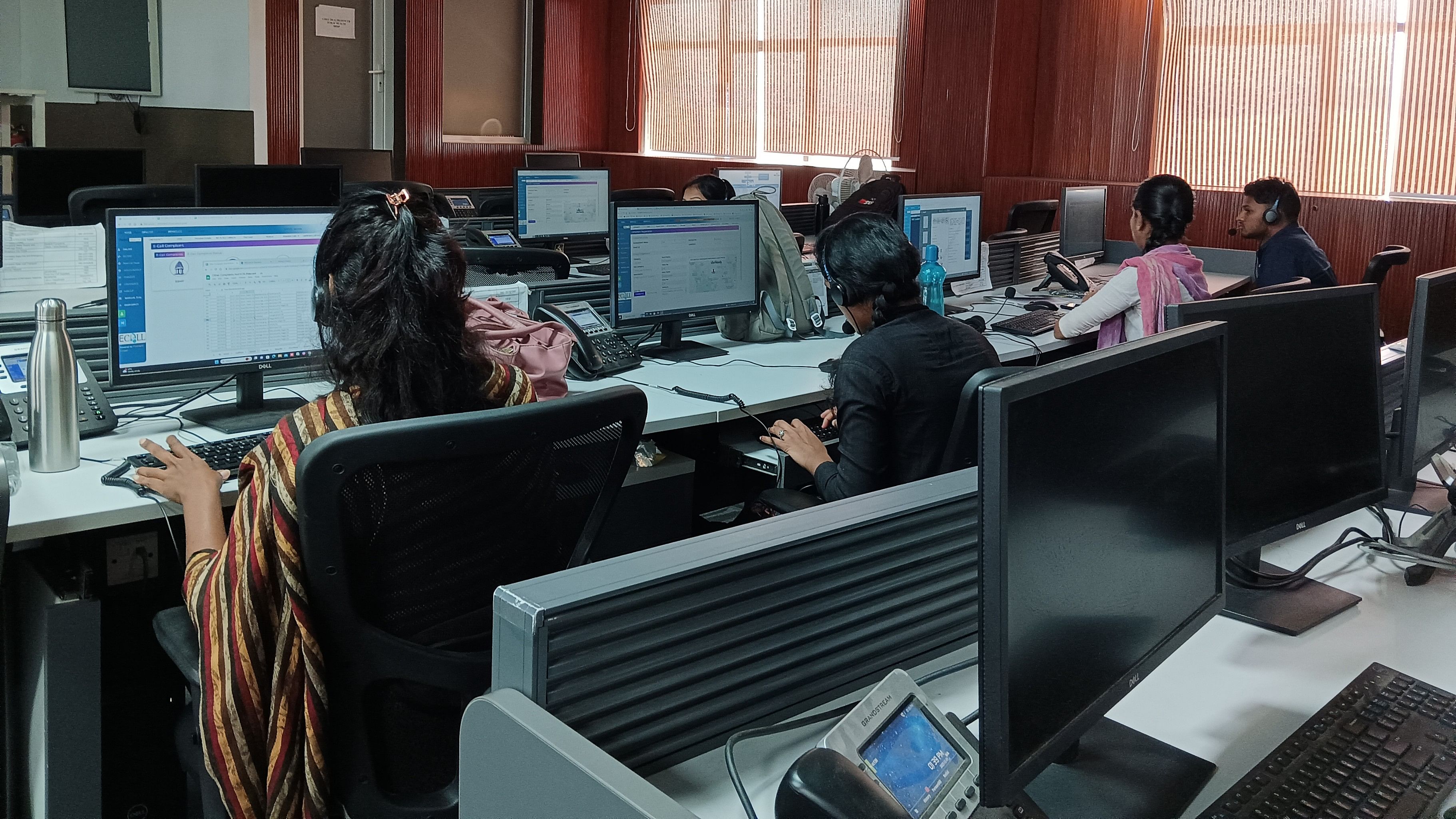 <div class="paragraphs"><p>BBMP’s helpline control room has phone numbers, WhatsApp number and sources complaints through multiple sources. One of the primary sources is the Sahaaya app.</p></div>
