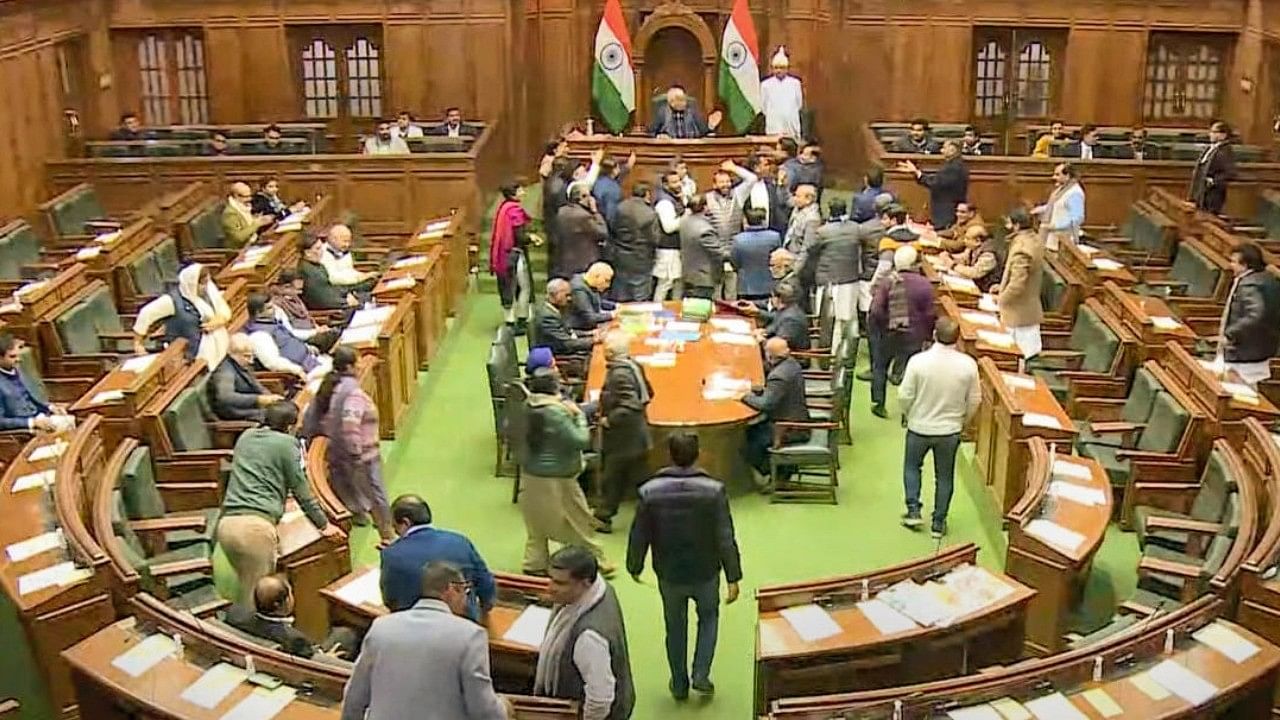 <div class="paragraphs"><p>BJP and AAP MLAs exchange sloganeering during a session of Delhi Legislative Assembly. </p></div>