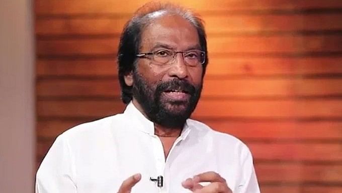 <div class="paragraphs"><p>DMK MP Tiruchi Siva</p></div>