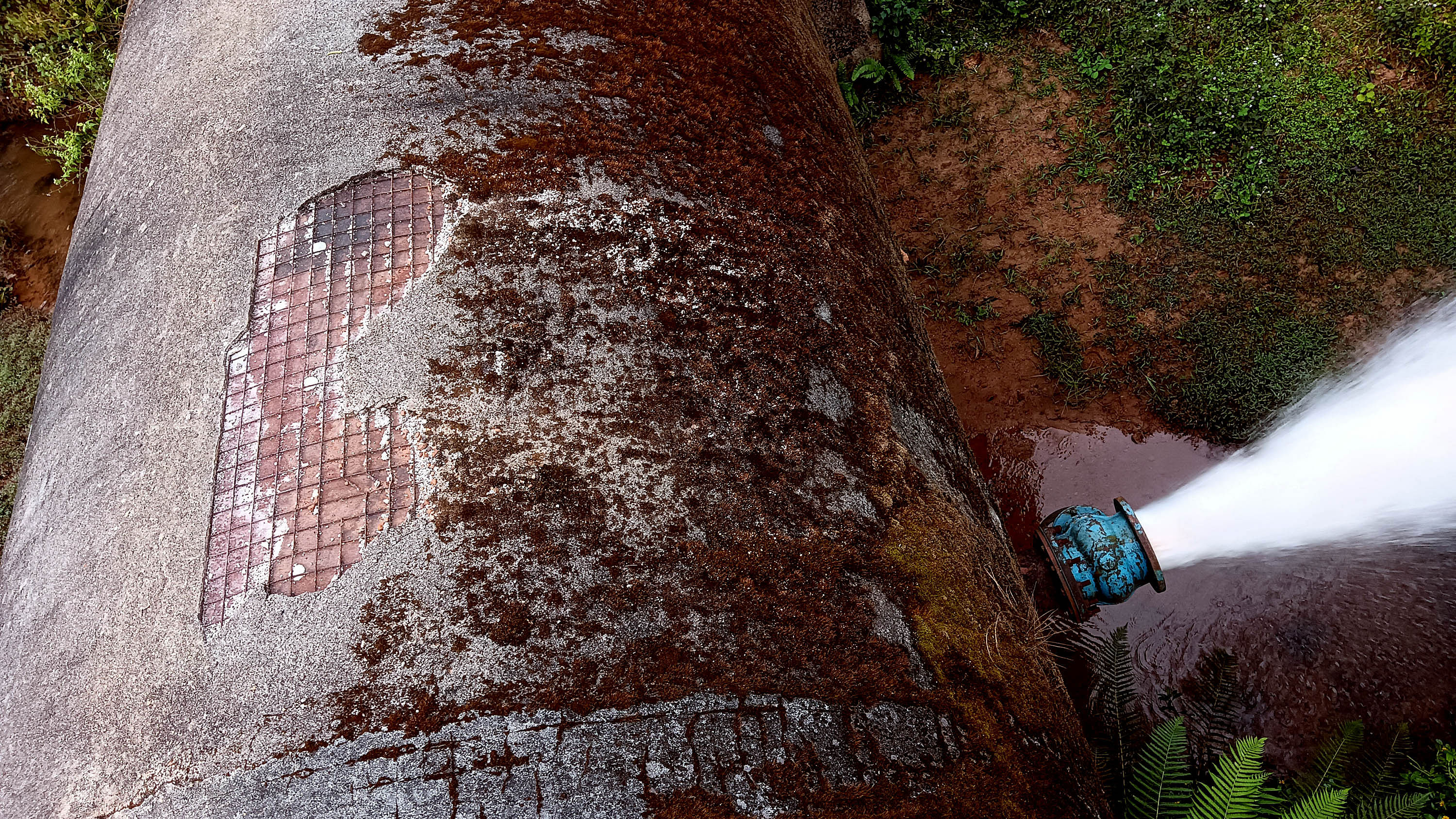 <div class="paragraphs"><p>Water leaking from the Yettinahole pipeline near Harle Koodige in Sakleshpur taluk during the trials on Friday. </p></div>