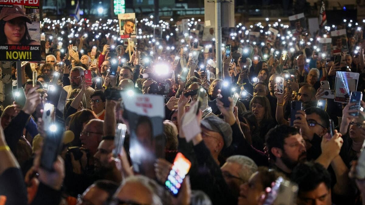 <div class="paragraphs"><p>Rally calling for the release of hostages, in Tel Aviv.</p></div>