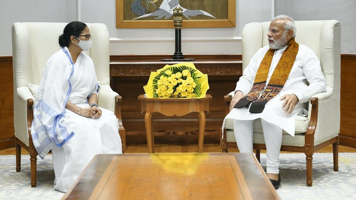 <div class="paragraphs"><p>Prime Minister Narendra Modi with West Bengal CM Mamata Banerjee</p></div>