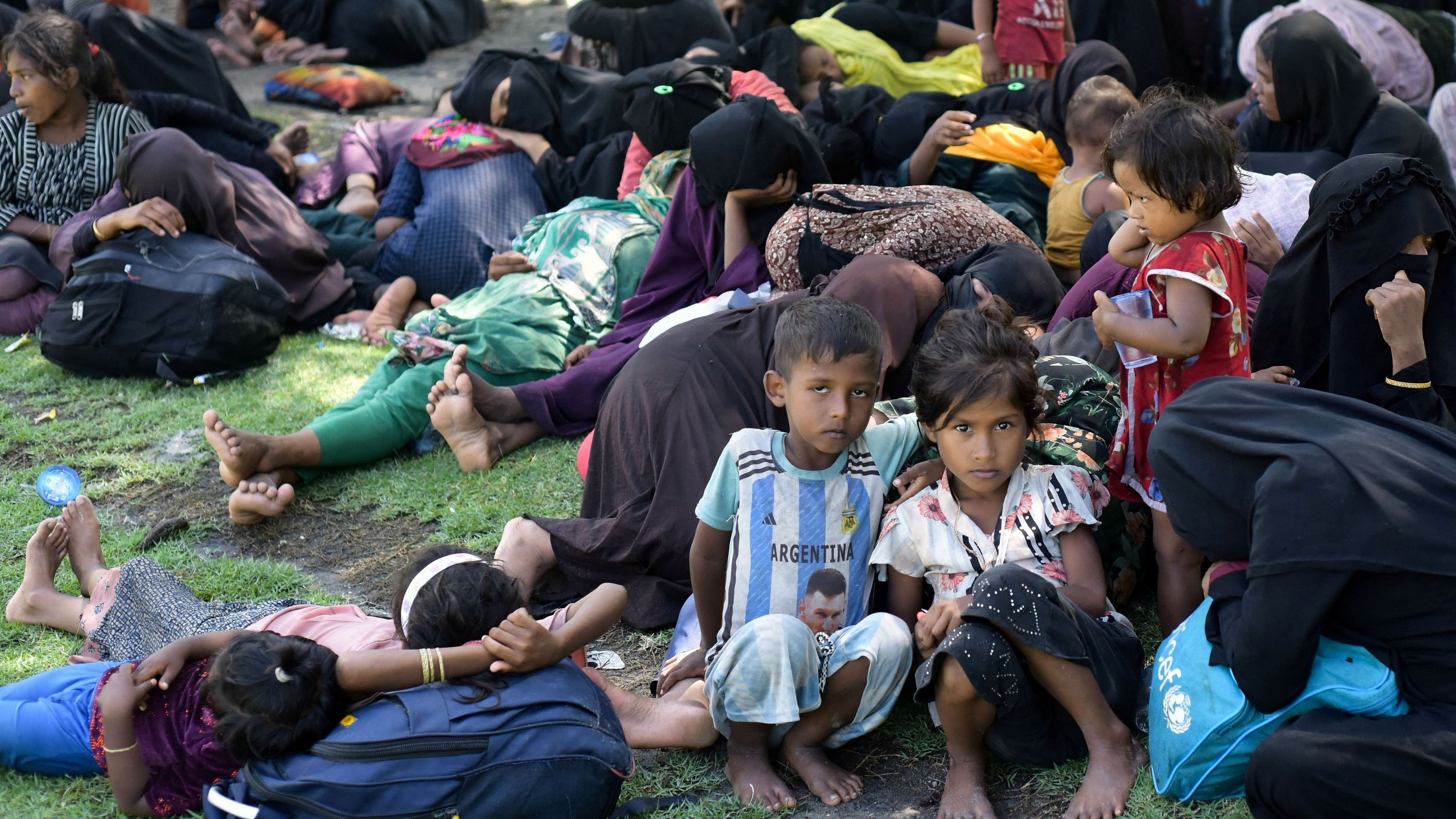 <div class="paragraphs"><p>Representative image showing refugees from Myanmar.</p></div>