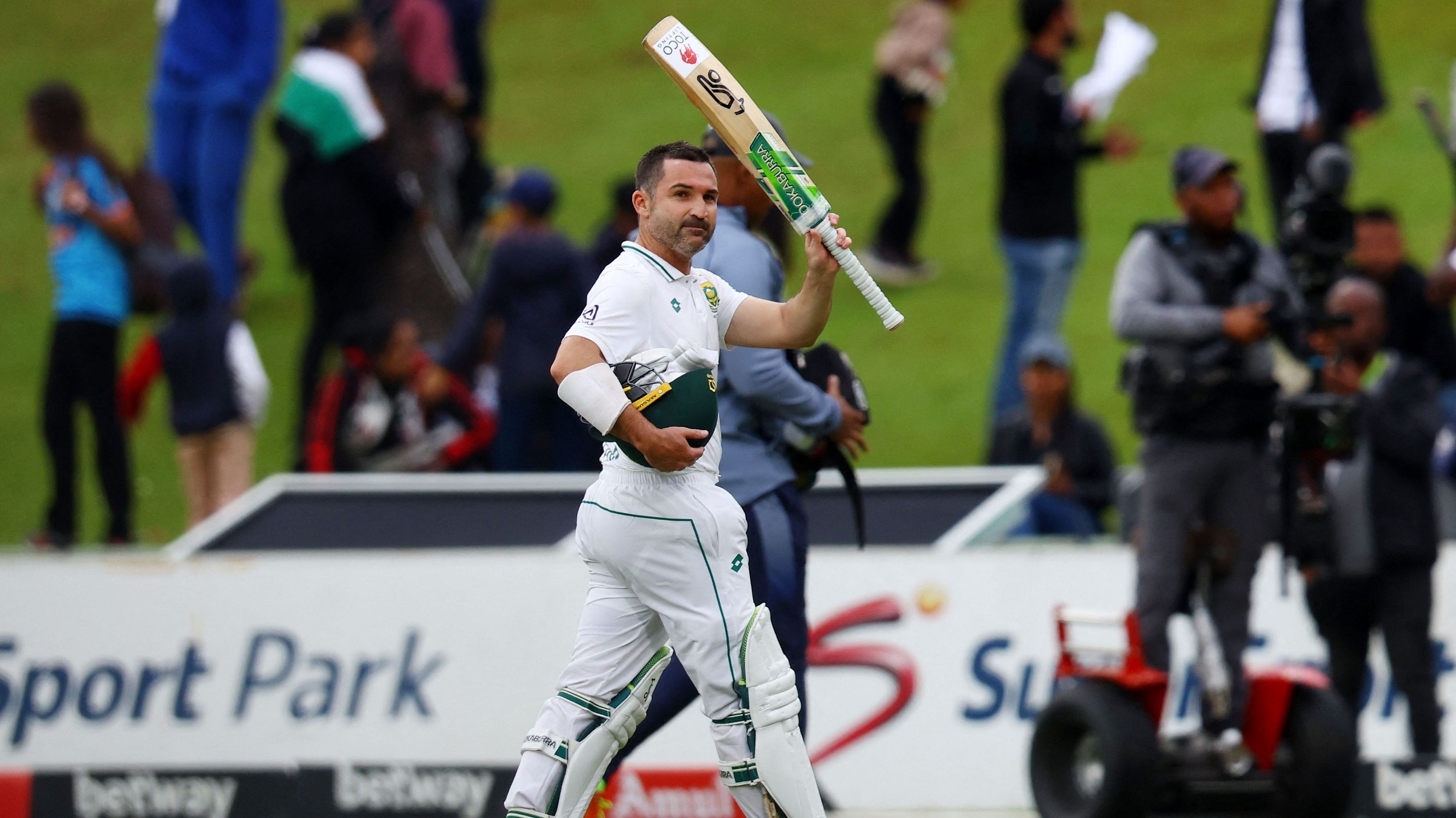 <div class="paragraphs"><p>Dean Elgar acknowledges the crowd after completing his century.&nbsp;</p></div>