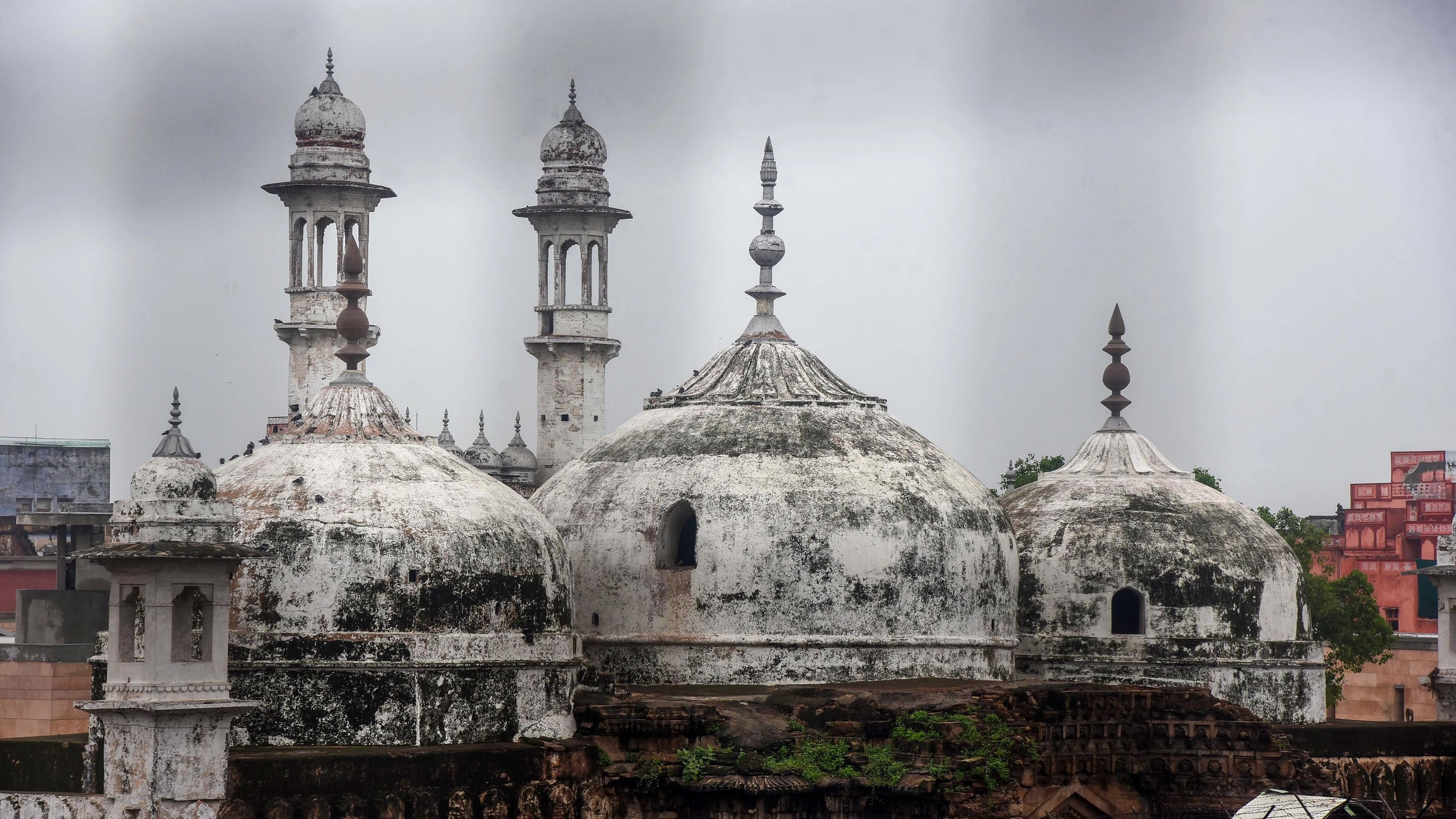 <div class="paragraphs"><p>Gyanvapi Mosque, in Varanasi</p></div>