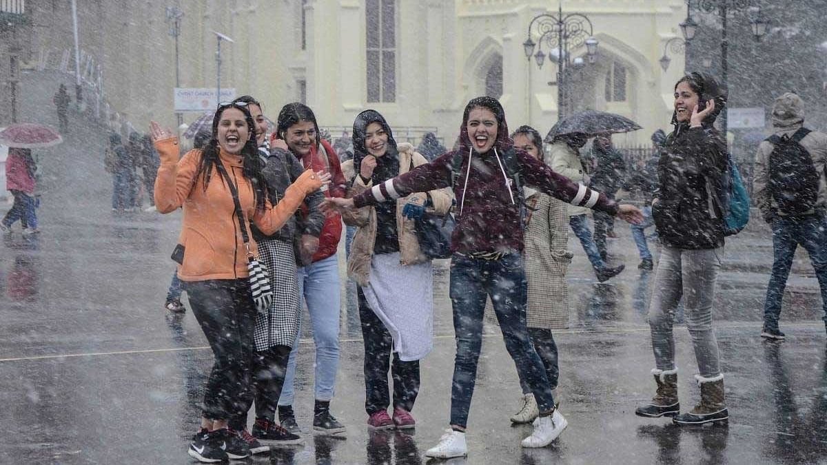 <div class="paragraphs"><p>People enjoy snowfall at the Ridge, in Shimla. Representative image.</p></div>