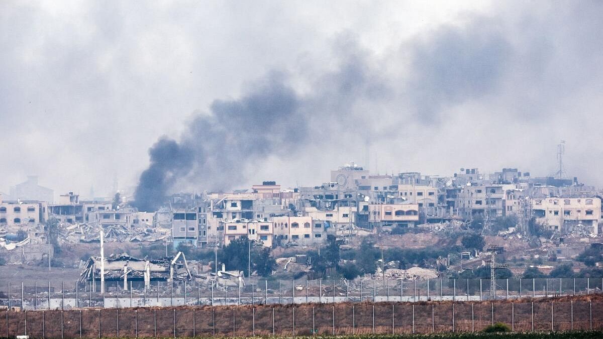 <div class="paragraphs"><p>Smoke rises inside northern Gaza Strip following an airstrike.&nbsp;</p></div>