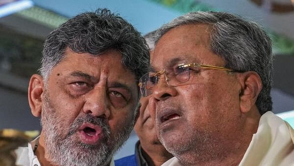 <div class="paragraphs"><p>Karnataka Chief Minister Siddaramaiah and Deputy Chief Minister DK Shivakumar during the launch of the Karnataka government's scheme for unemployed youths titled 'Yuvanidhi', at Vidhana Soudha in Bengaluru, Tuesday, Dec 26, 2023</p></div>