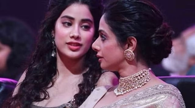 <div class="paragraphs"><p>Actor Janhvi Kapoor with her mother superstar Sridevi</p></div>