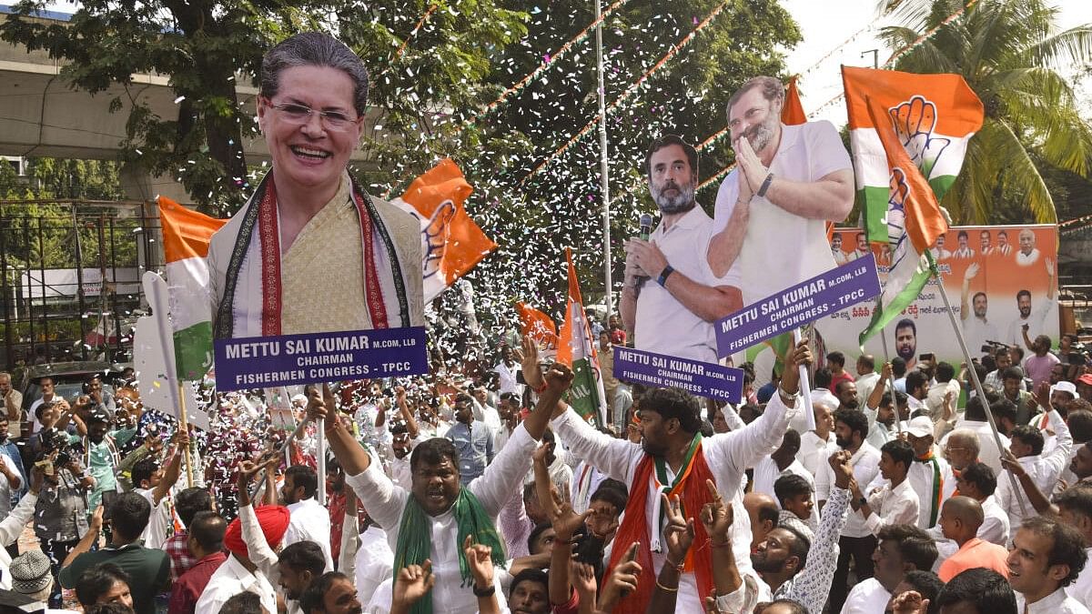 <div class="paragraphs"><p>Congress workers and supporters celebrate the party's lead during counting of votes for Telangana Assembly elections, outside Gandhi Bhavan in Hyderabad.</p></div>