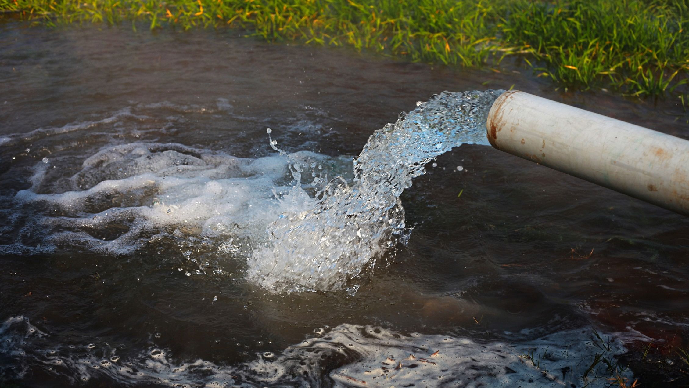 <div class="paragraphs"><p>Representative image of groundwater from a pump.&nbsp;</p></div>