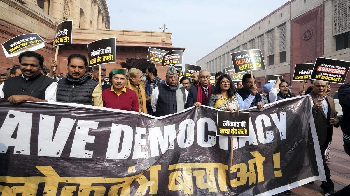 <div class="paragraphs"><p>I.N.D.I.A bloc leaders, joined by Congress President Mallikarjun Kharge, protest outside the Parliament.</p></div>