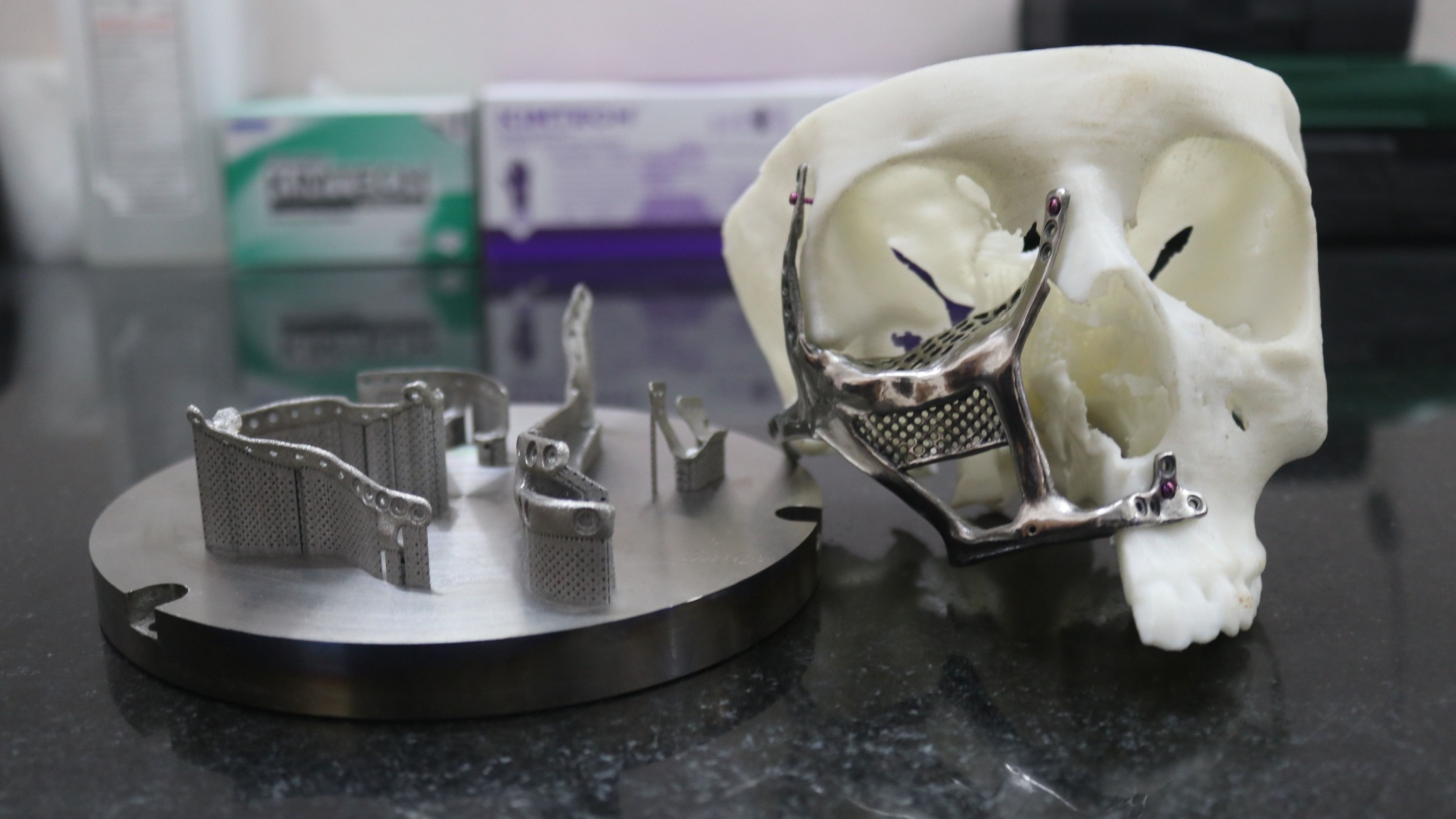 <div class="paragraphs"><p>3D-printed face implants.</p></div>