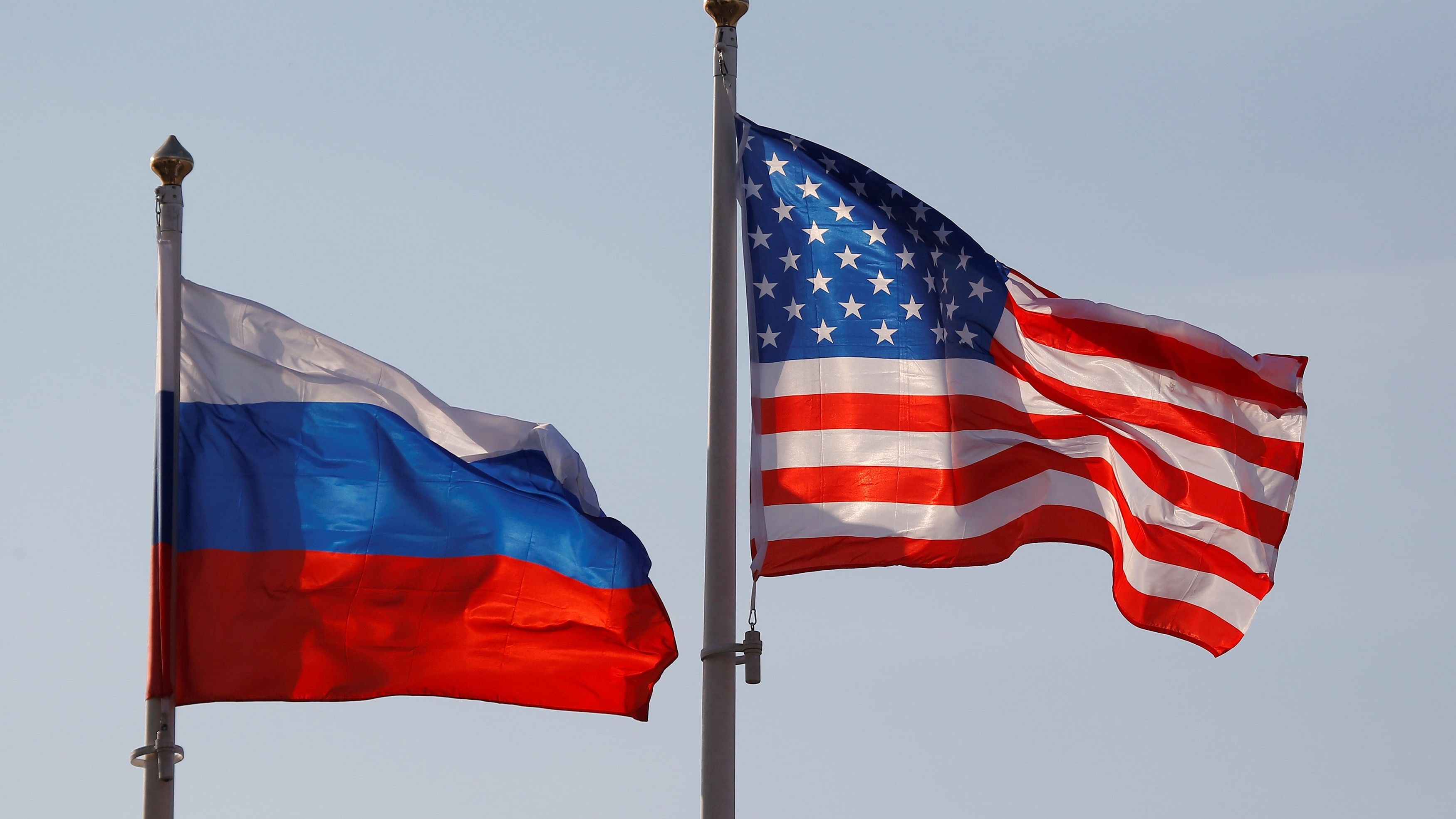 <div class="paragraphs"><p>National flags of Russia and US. </p></div>