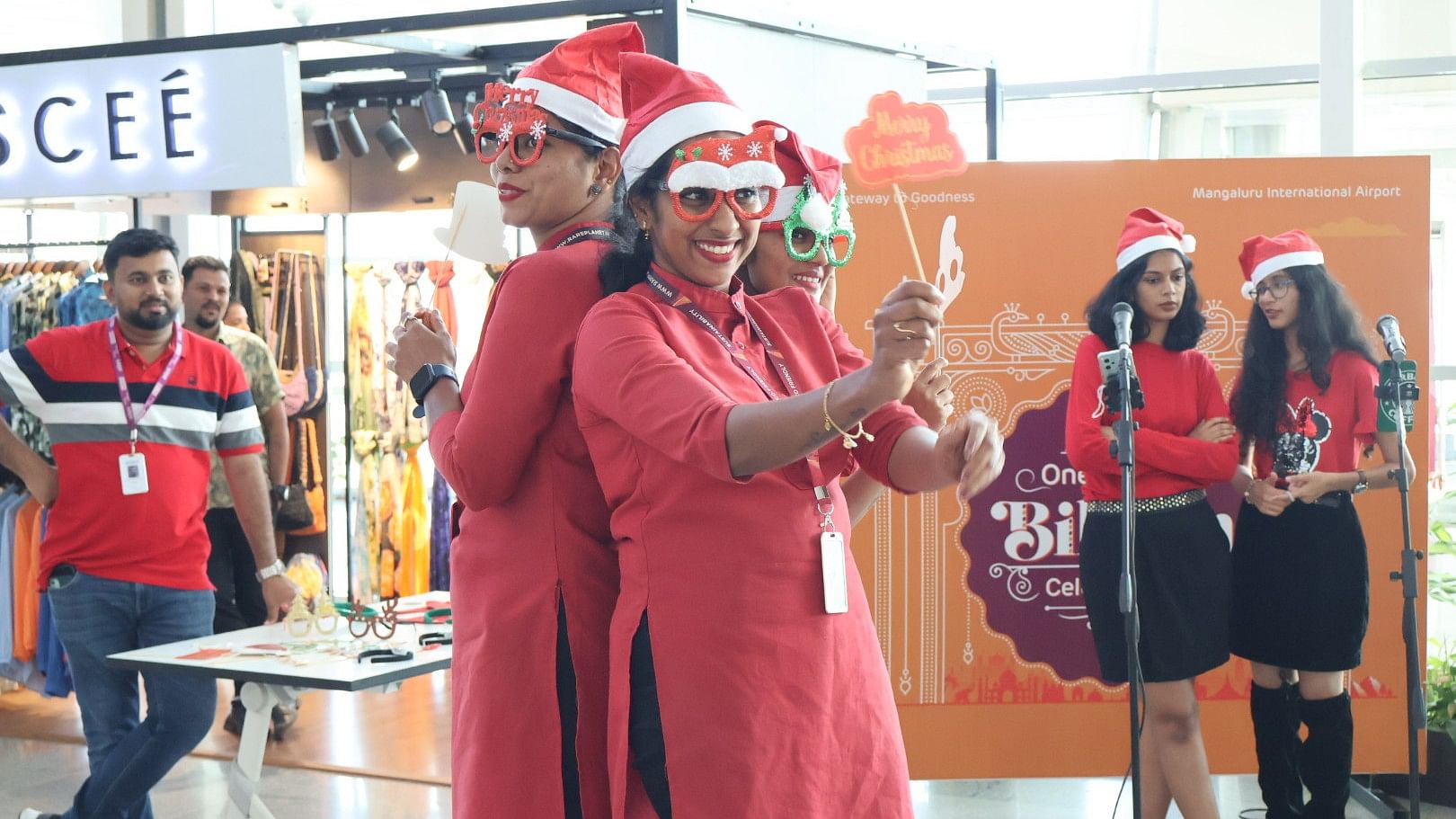 <div class="paragraphs"><p>The Christmas celebration is part of the ongoing 'One Nation Billion Celebration' (ONBC) campaign that the airport started with Dusshera and continued with Diwali.</p></div>
