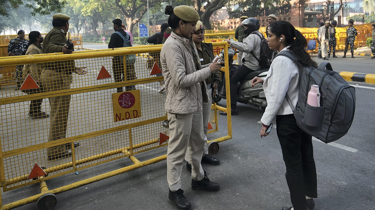 Parliament Security Breach Accused Smuggled Smoke Canisters Inside