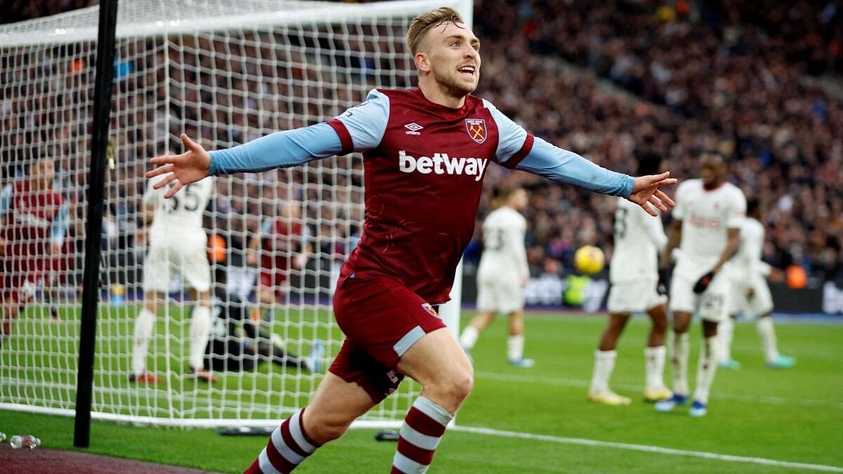 <div class="paragraphs"><p>West Ham United's Jarrod Bowen celebrates scoring their first goal against Man United.</p></div>