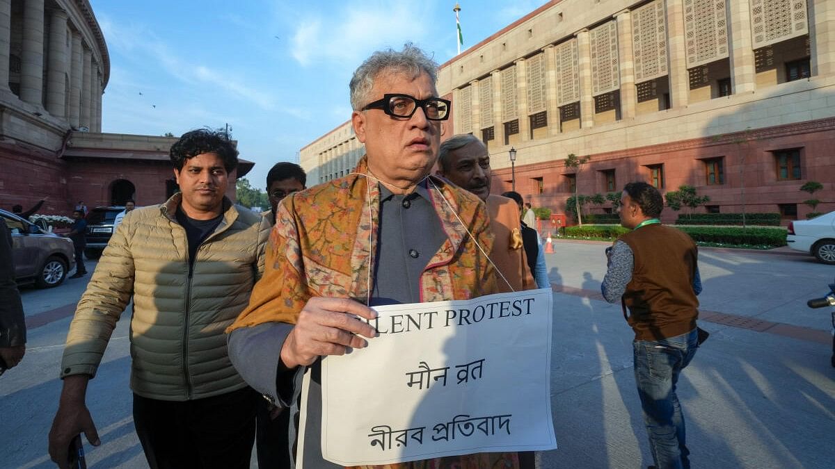 <div class="paragraphs"><p>Suspended TMC MP Derek O’Brien during a silent protest outside the Parliament House during the Winter session, in New Delhi.</p></div>