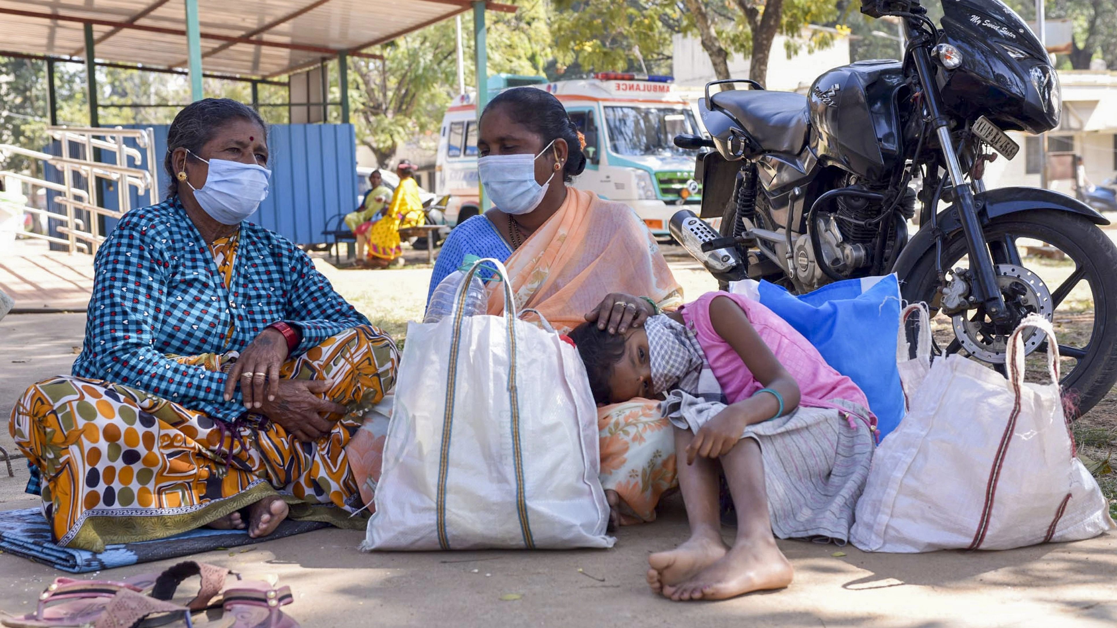 <div class="paragraphs"><p>People wearing face masks as a precautionary measure,&nbsp;earlier this month, after cases of Covid-19 sub-variant JN.1 were detected in the country.</p></div>