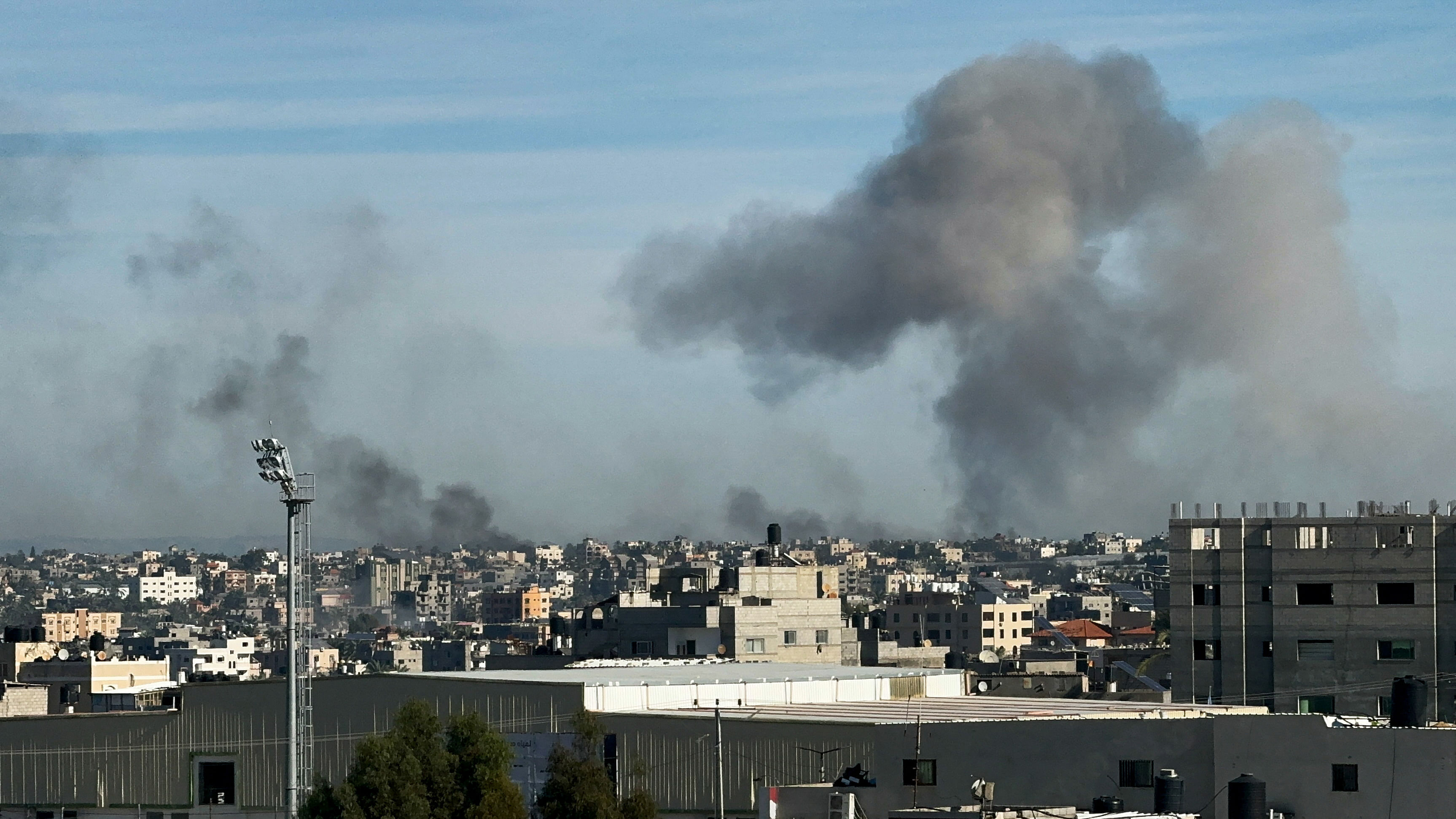 <div class="paragraphs"><p>Smoke rises during Israeli strikes, amid the ongoing conflict between Israel and Palestinian Islamist group Hamas, in Khan Younis in the southern Gaza Strip, December 16, 2023. </p></div>