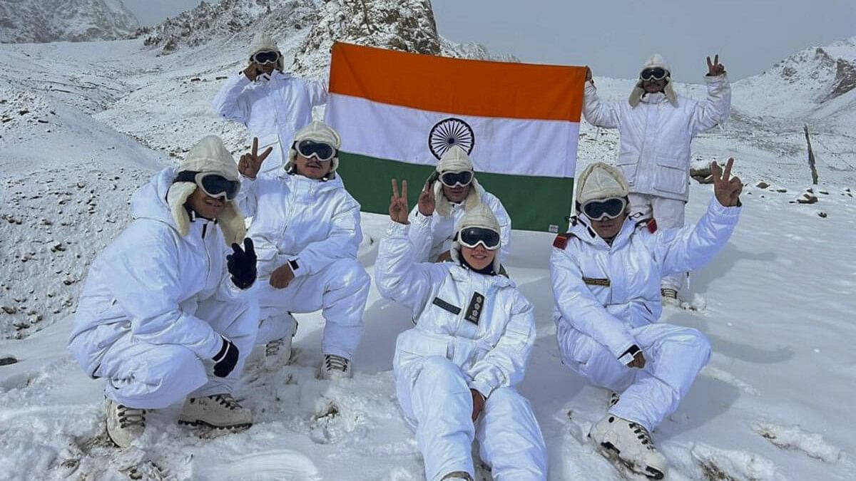 <div class="paragraphs"><p>Soldiers of the Indian Army in Siachen.</p></div>