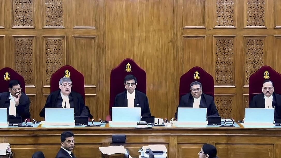 <div class="paragraphs"><p>The five-judge bench comprising Chief Justice DY Chandrachud and Justices Sanjay Kishan Kaul, Sanjiv Khanna, BR Gavai and Surya Kant during pronouncement of verdict on a batch of petitions challenging the abrogation of Article 370 of the Constitution, in New Delhi, Monday, Dec. 11, 2023.</p></div>