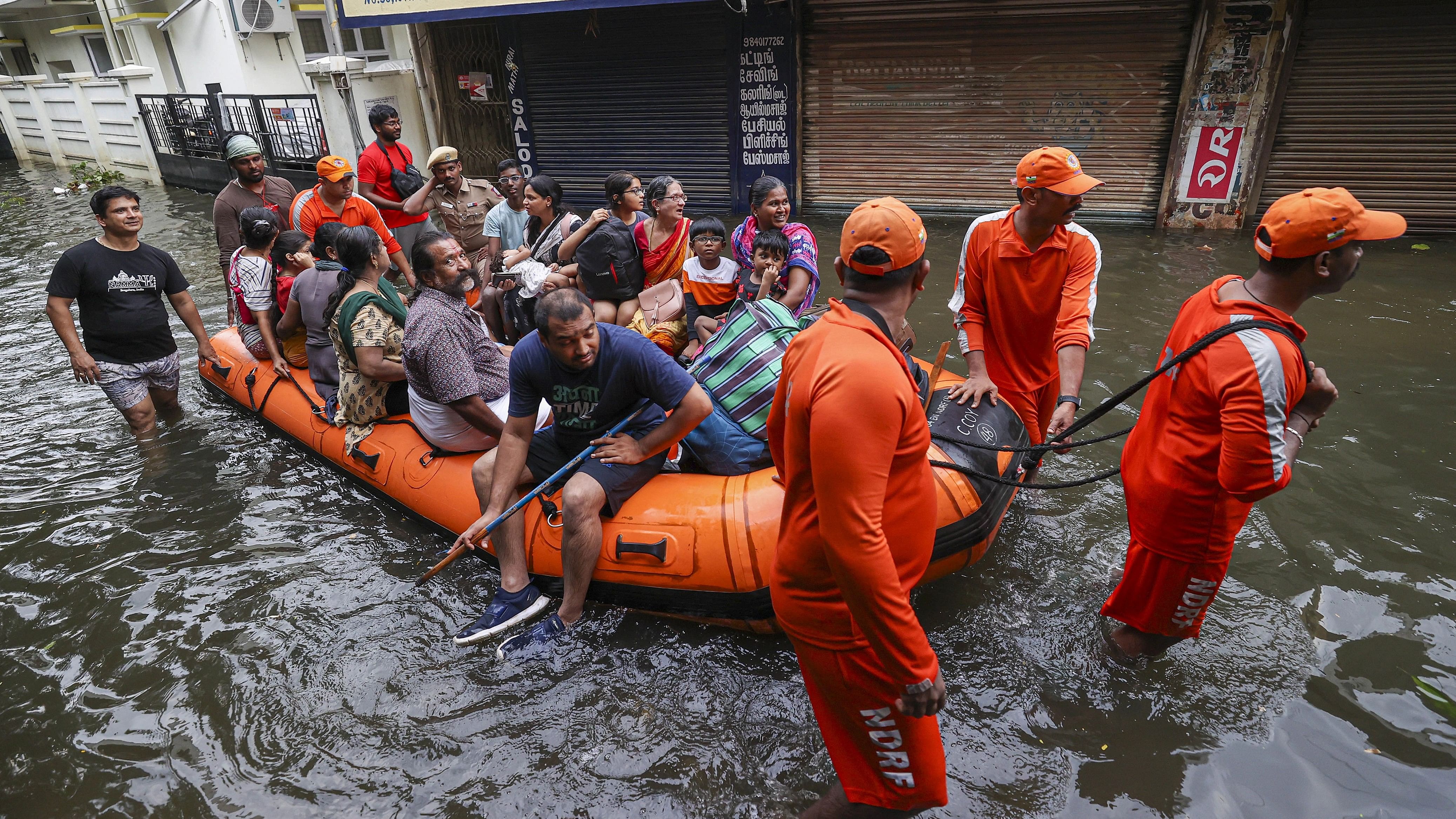 <div class="paragraphs"><p>Emergency services personnel rescue stranded residents from a flooded colony after heavy rainfall owing to Cyclone Michaung, in Chennai, Wednesday, Dec. 6, 2023. </p></div>